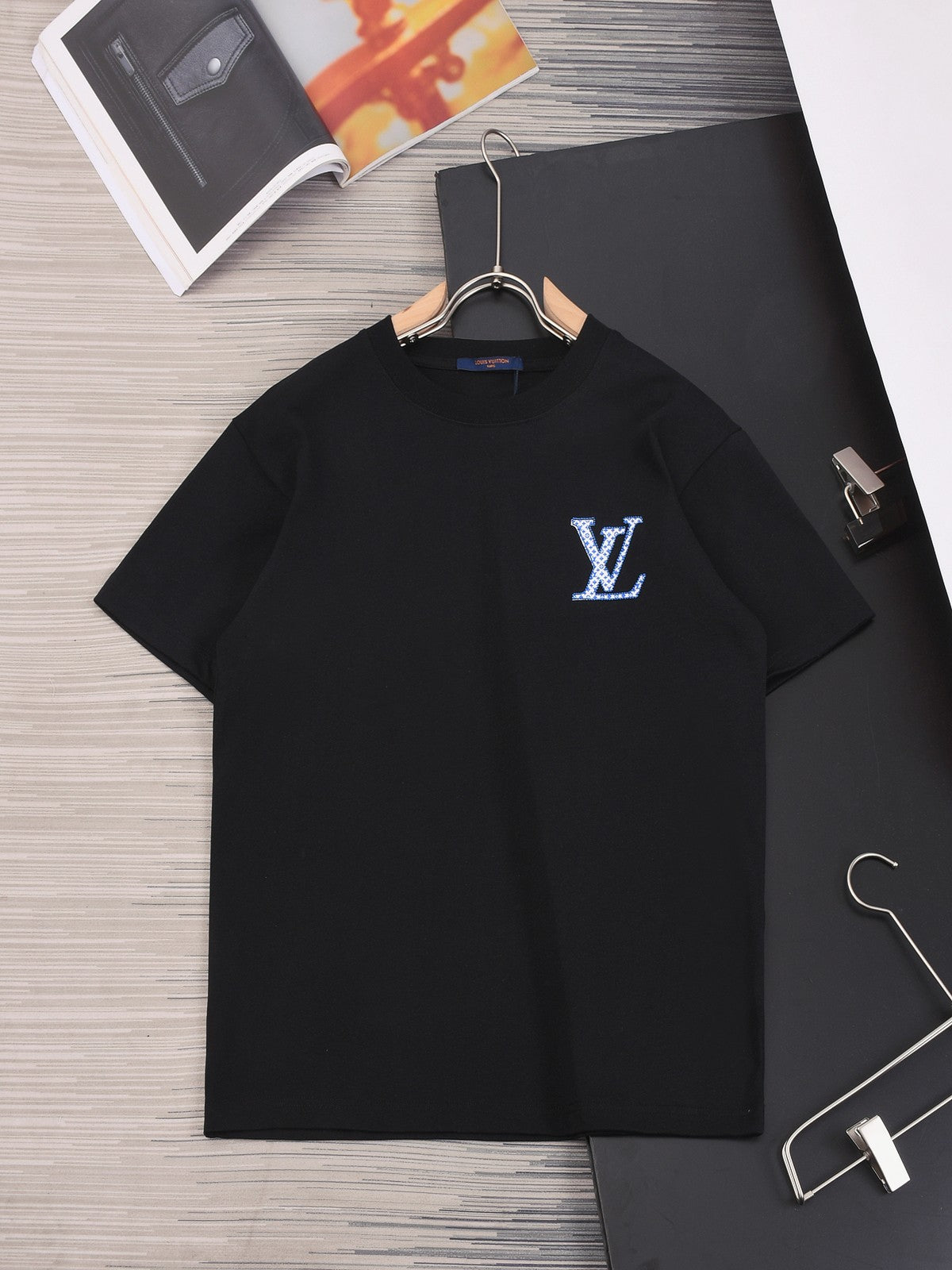 LuxluxHouse Best Quality Clothes T-shirt Louis Vuitton