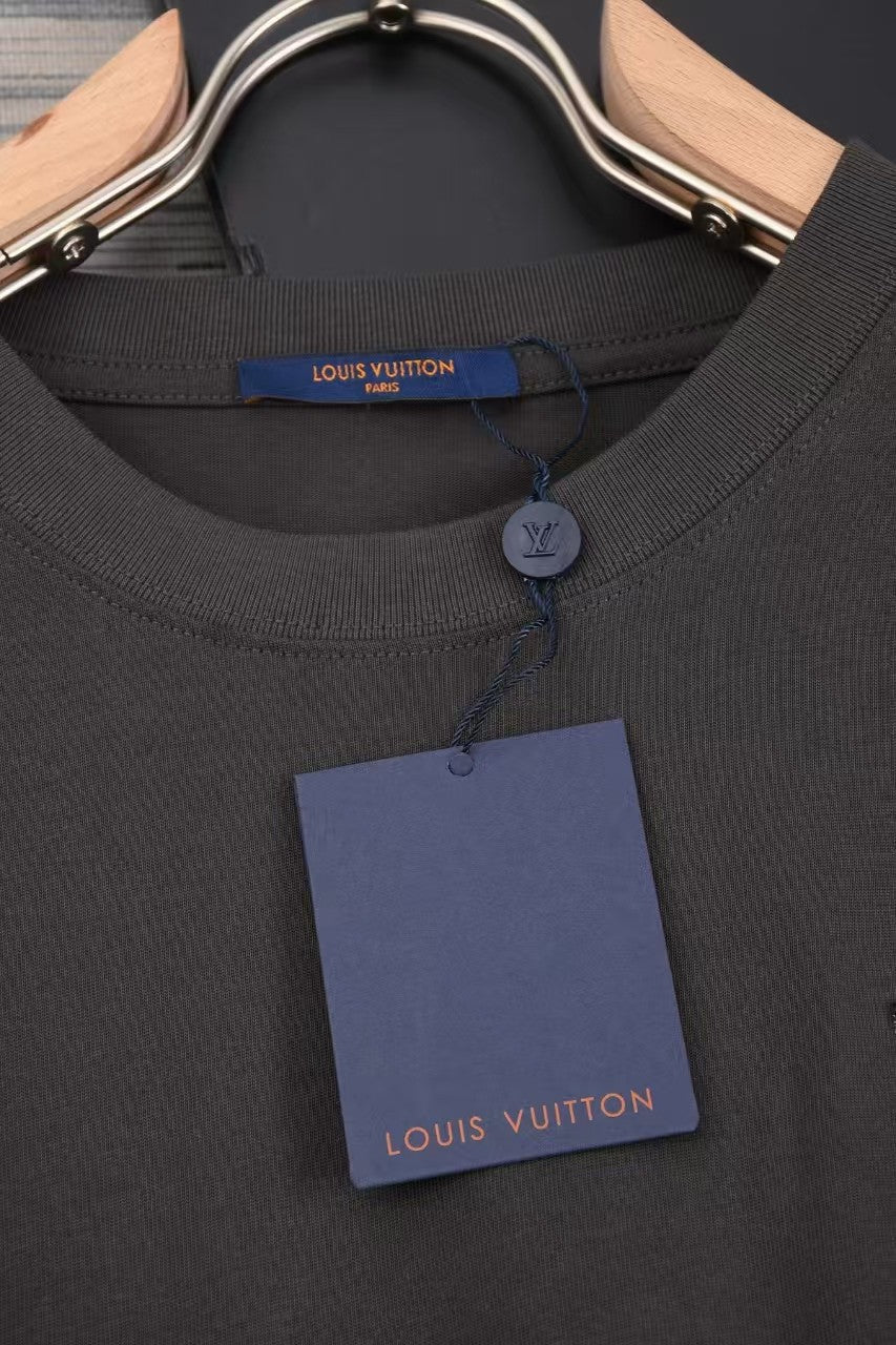 LuxluxHouse Best Quality Clothes T-shirt Louis Vuitton