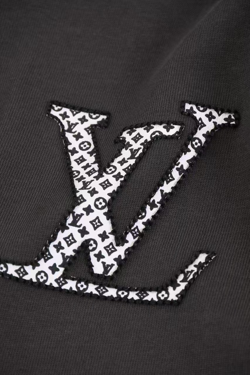 LuxluxHouse Best Quality Clothes T-shirt Louis Vuitton