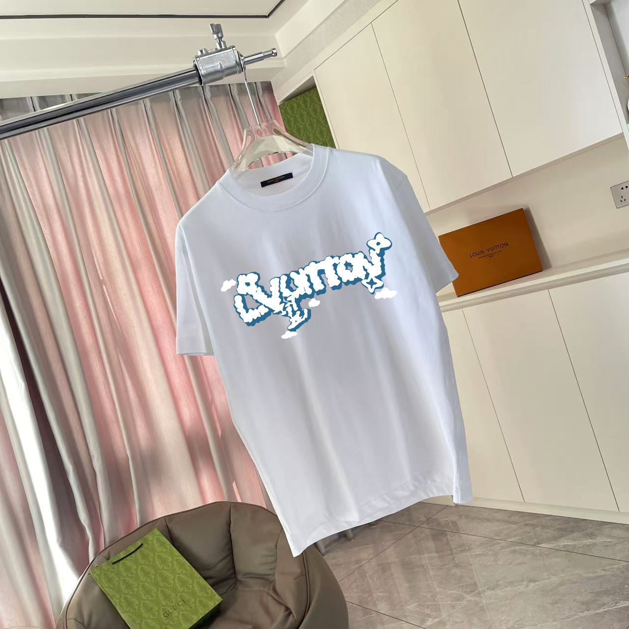 LuxluxHouse Best Quality Clothes T-shirt Louis Vuitton