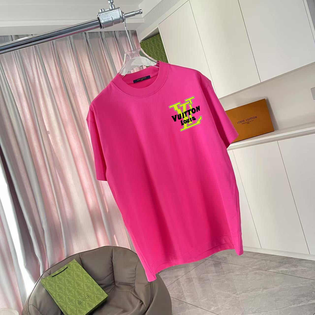 LuxluxHouse Best Quality Clothes T-shirt Louis Vuitton