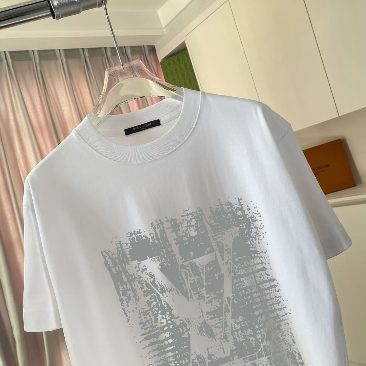 LuxluxHouse Best Quality Clothes T-shirt Louis Vuitton