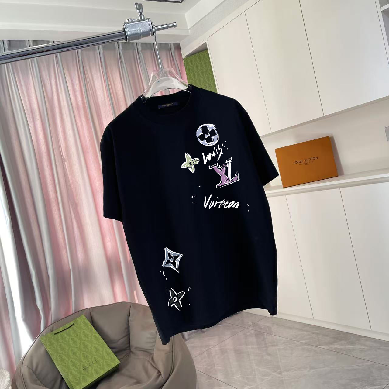 LuxluxHouse Best Quality Clothes T-shirt Louis Vuitton