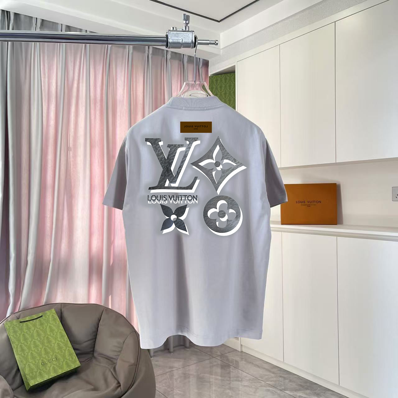 LuxluxHouse Best Quality Clothes T-shirt Louis Vuitton