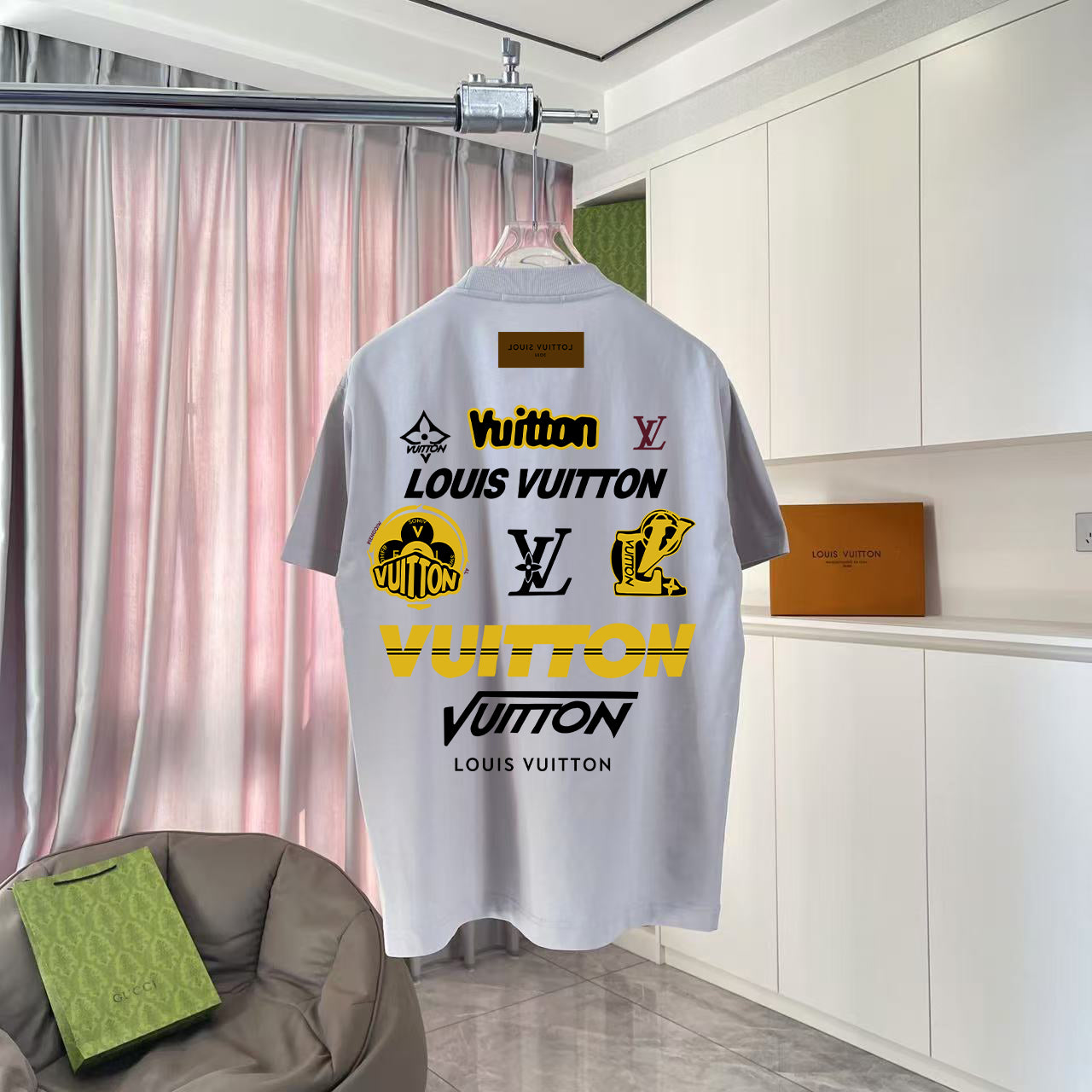 LuxluxHouse Best Quality Clothes T-shirt Louis Vuitton
