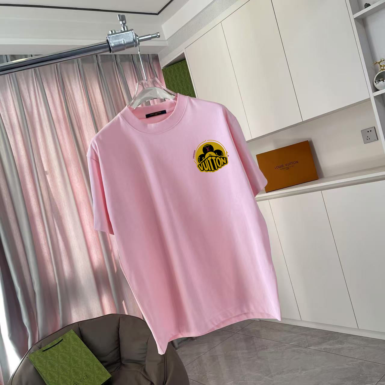 LuxluxHouse Best Quality Clothes T-shirt Louis Vuitton
