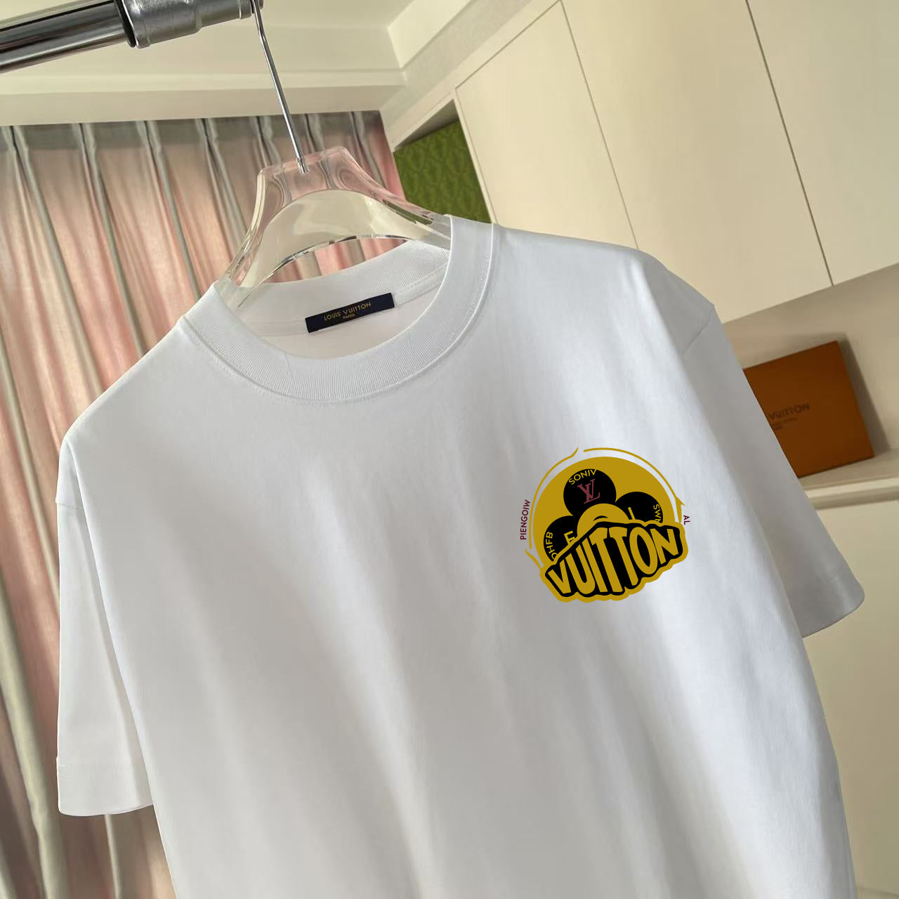 LuxluxHouse Best Quality Clothes T-shirt Louis Vuitton