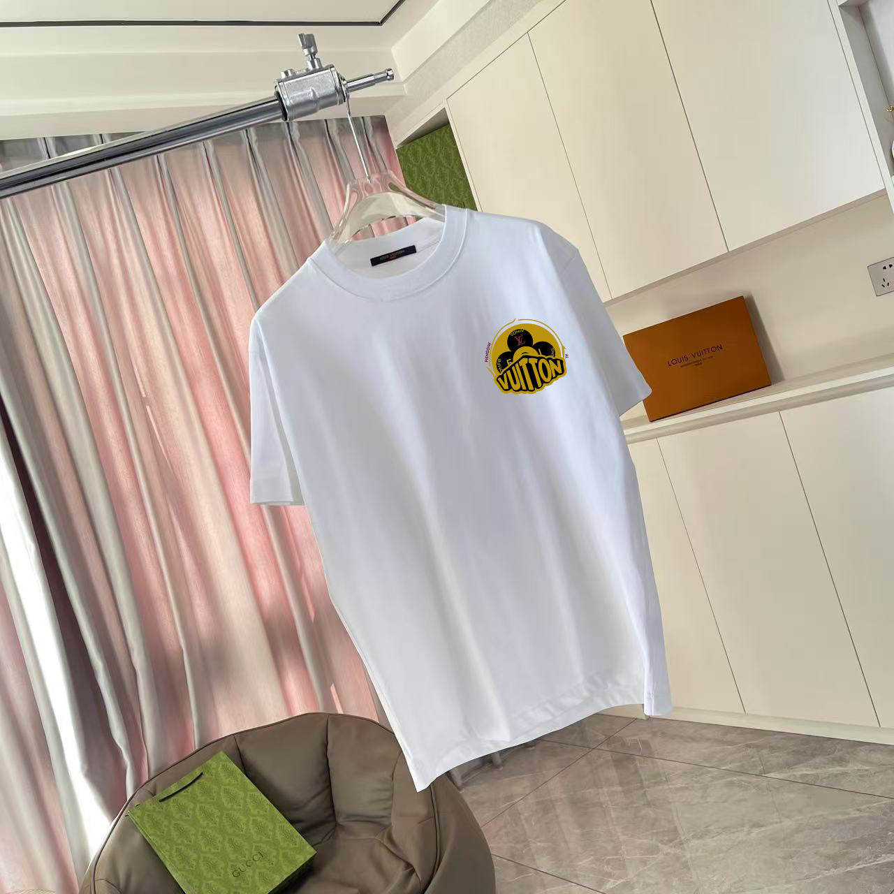 LuxluxHouse Best Quality Clothes T-shirt Louis Vuitton