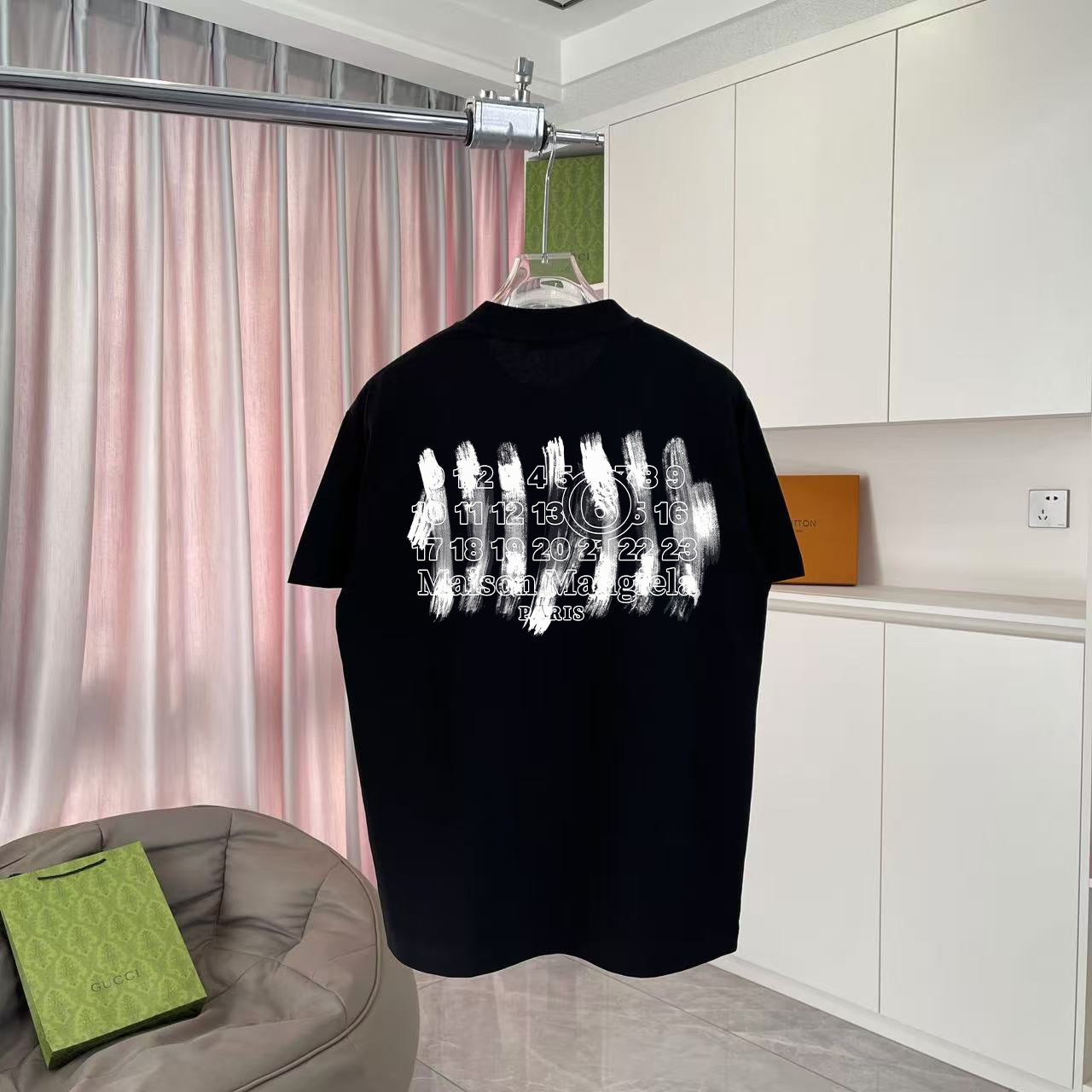 LuxluxHouse Best Quality Clothes T-shirt Chanel & Maison Margiela