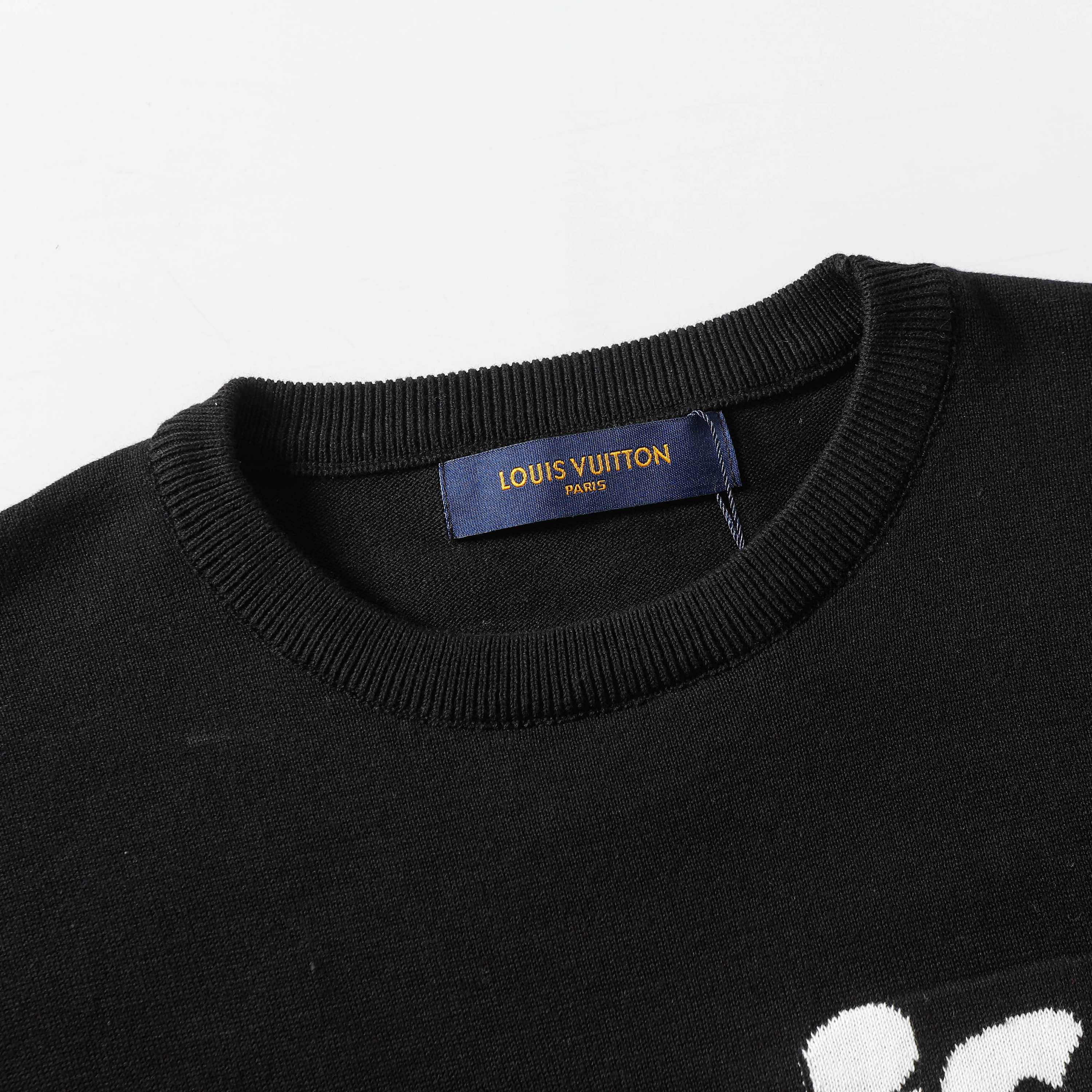 LuxluxHouse Best Quality Clothes T-shirt Louis Vuitton