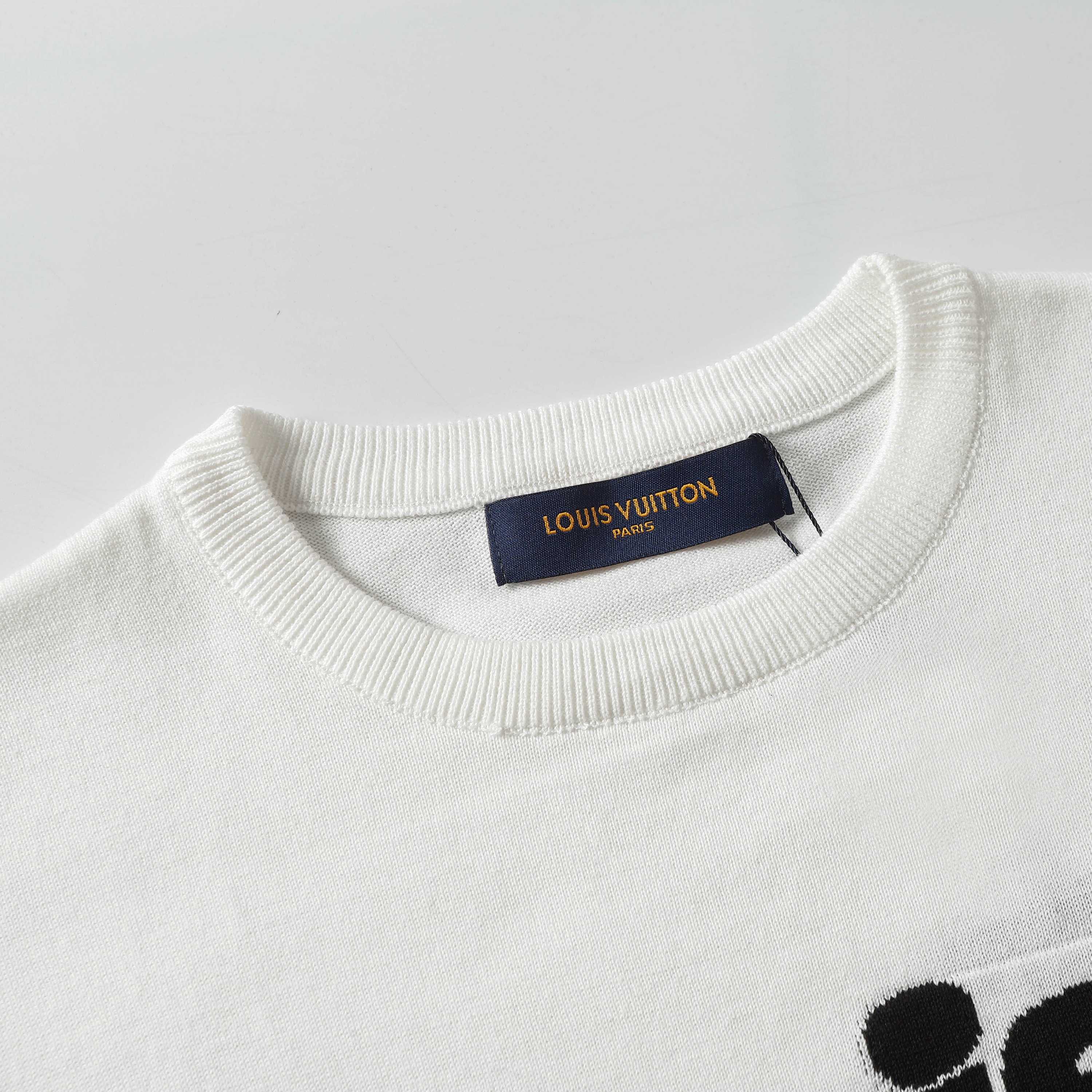 LuxluxHouse Best Quality Clothes T-shirt Louis Vuitton