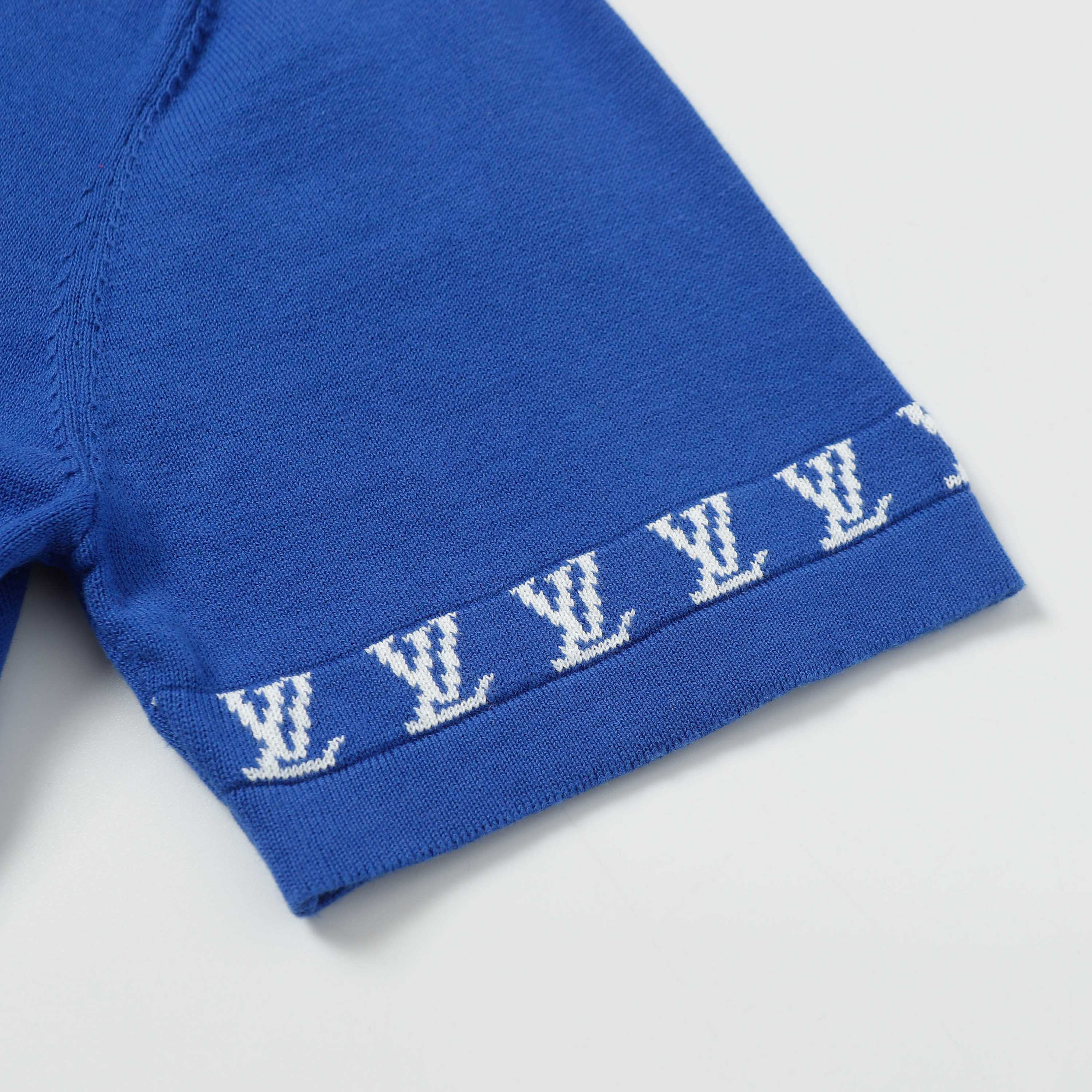 LuxluxHouse Best Quality Clothes T-shirt Louis Vuitton