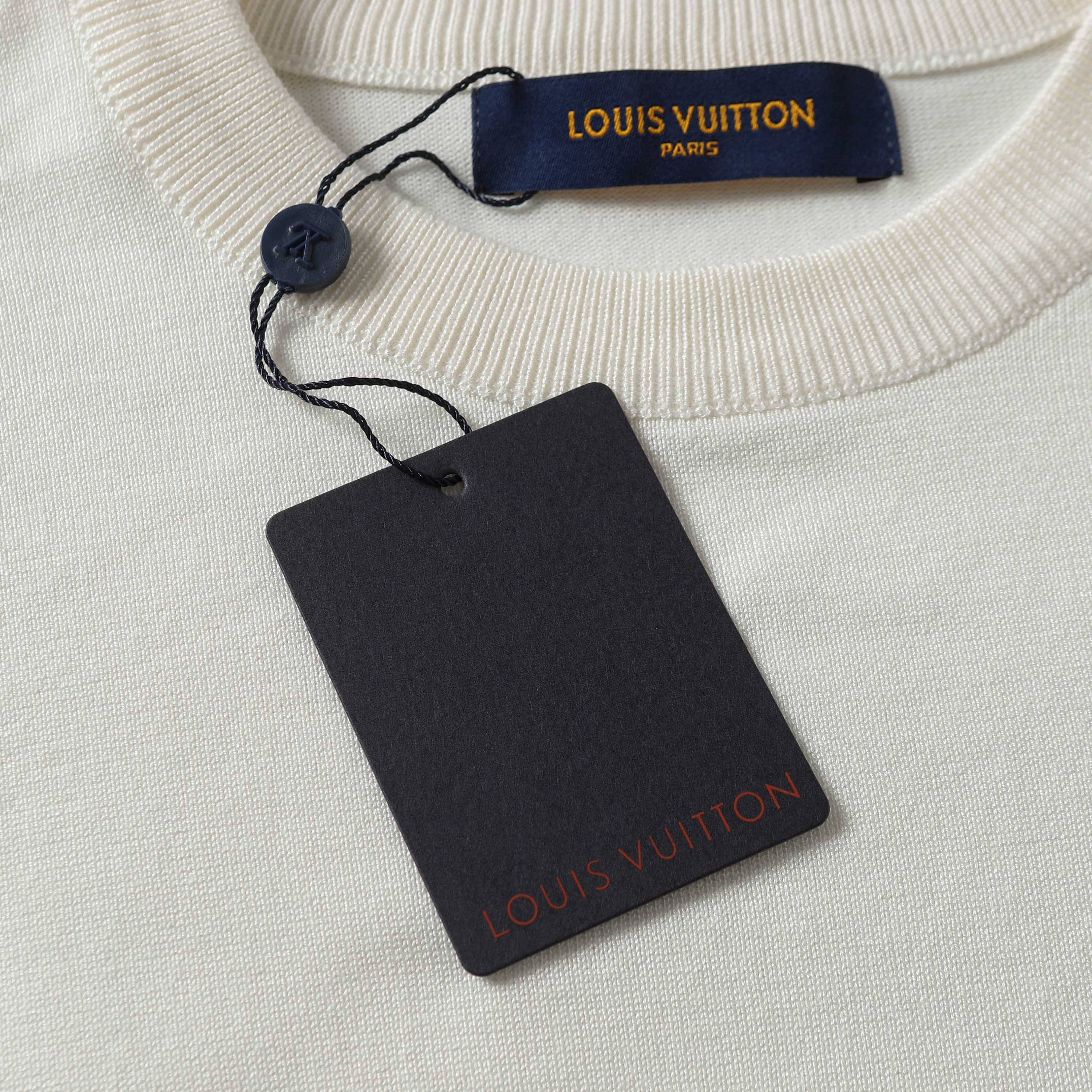 LuxluxHouse Best Quality Clothes T-shirt Louis Vuitton