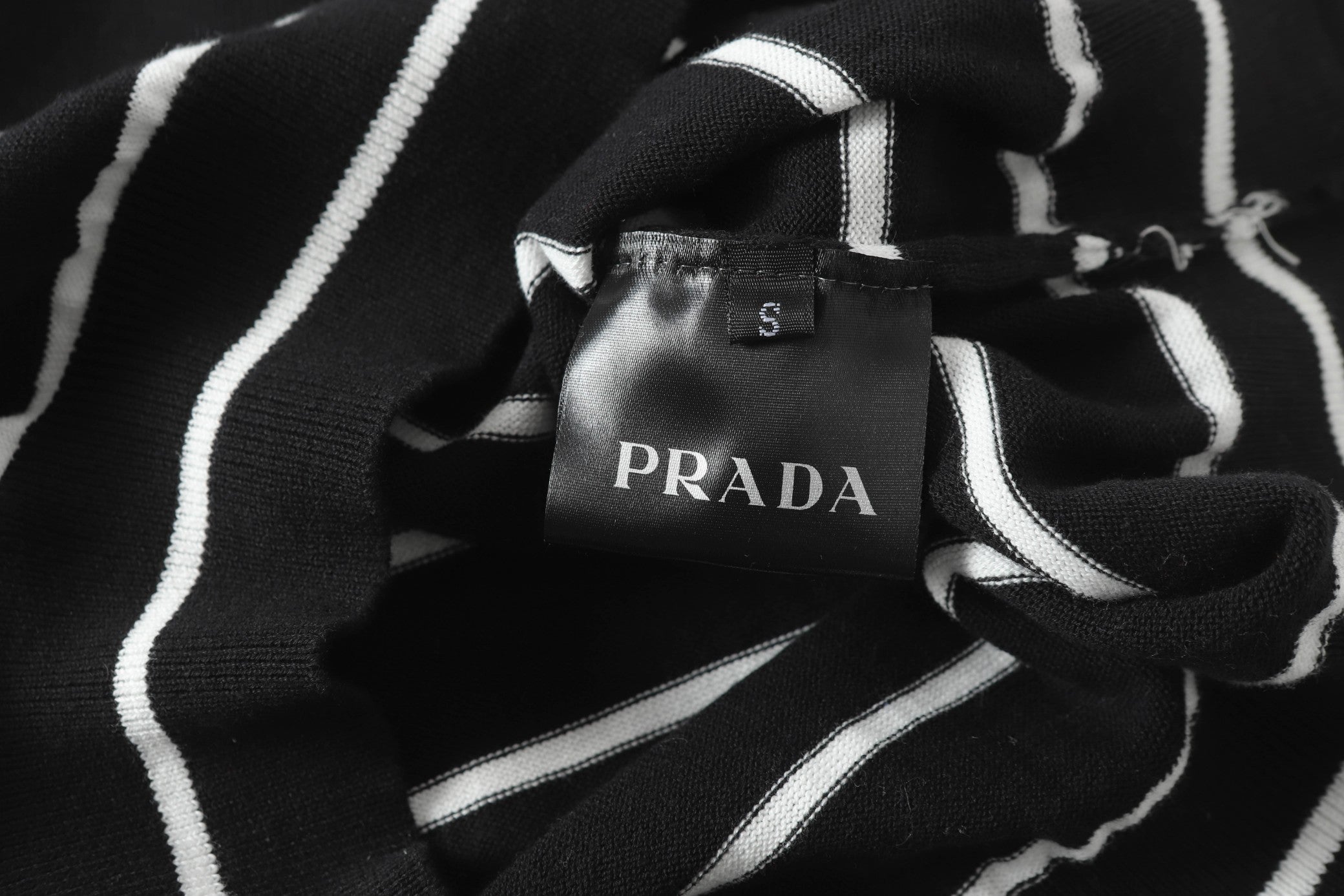 LuxluxHouse Best Quality Clothes T-shirt Prada