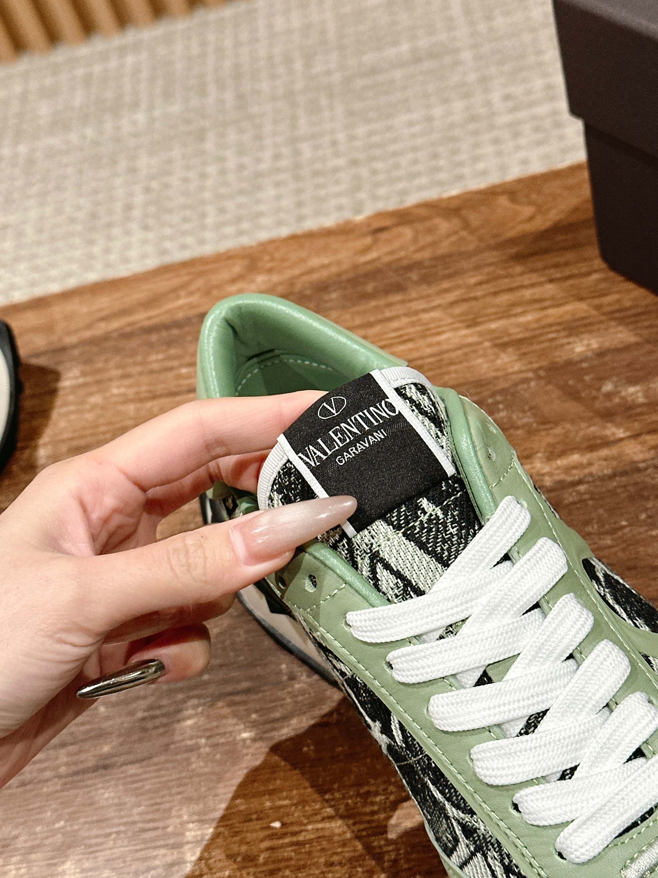 LuxluxHouse Best Quality Valentino Women Shoes