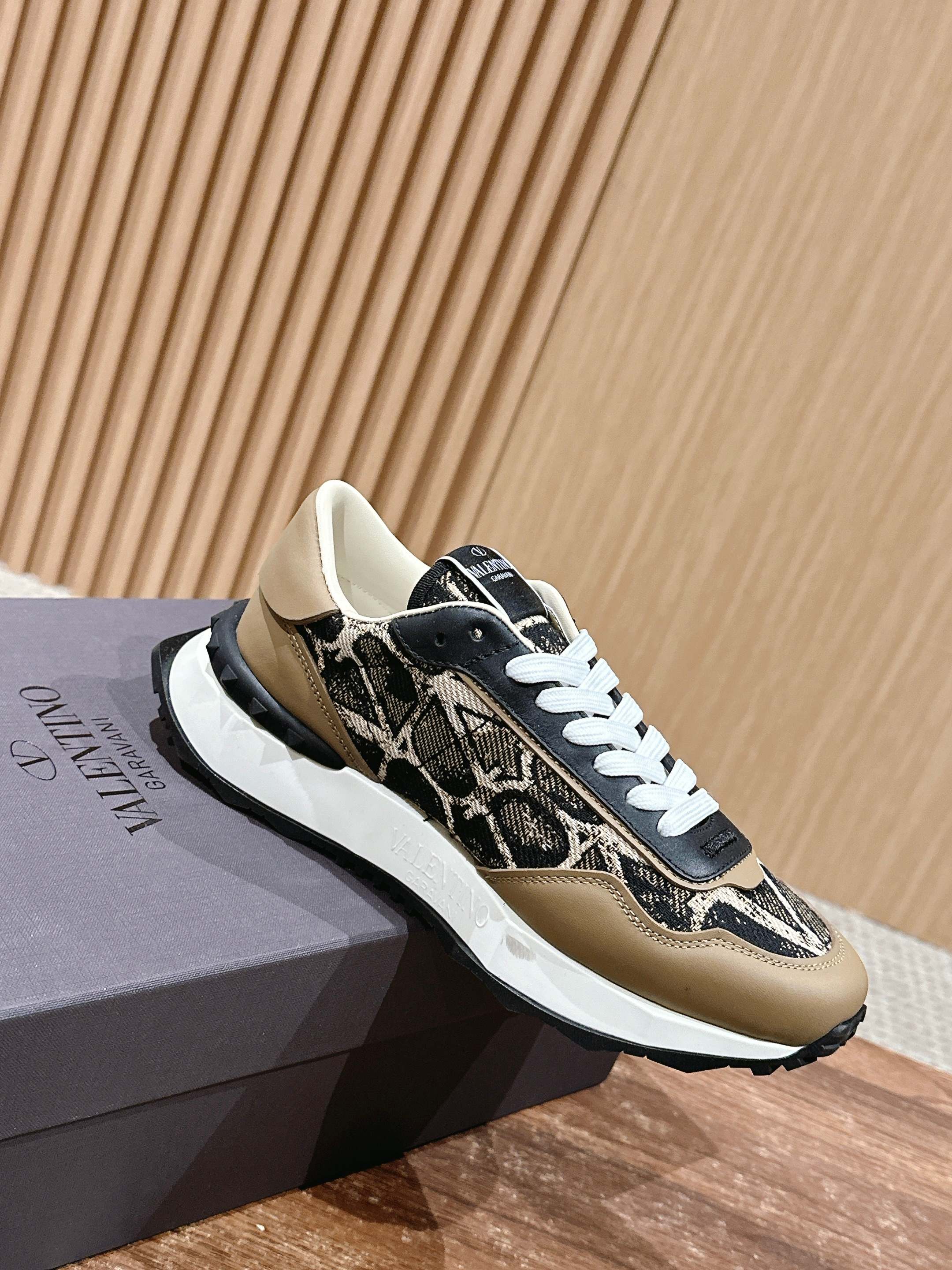 LuxluxHouse Best Quality Valentino Women Shoes