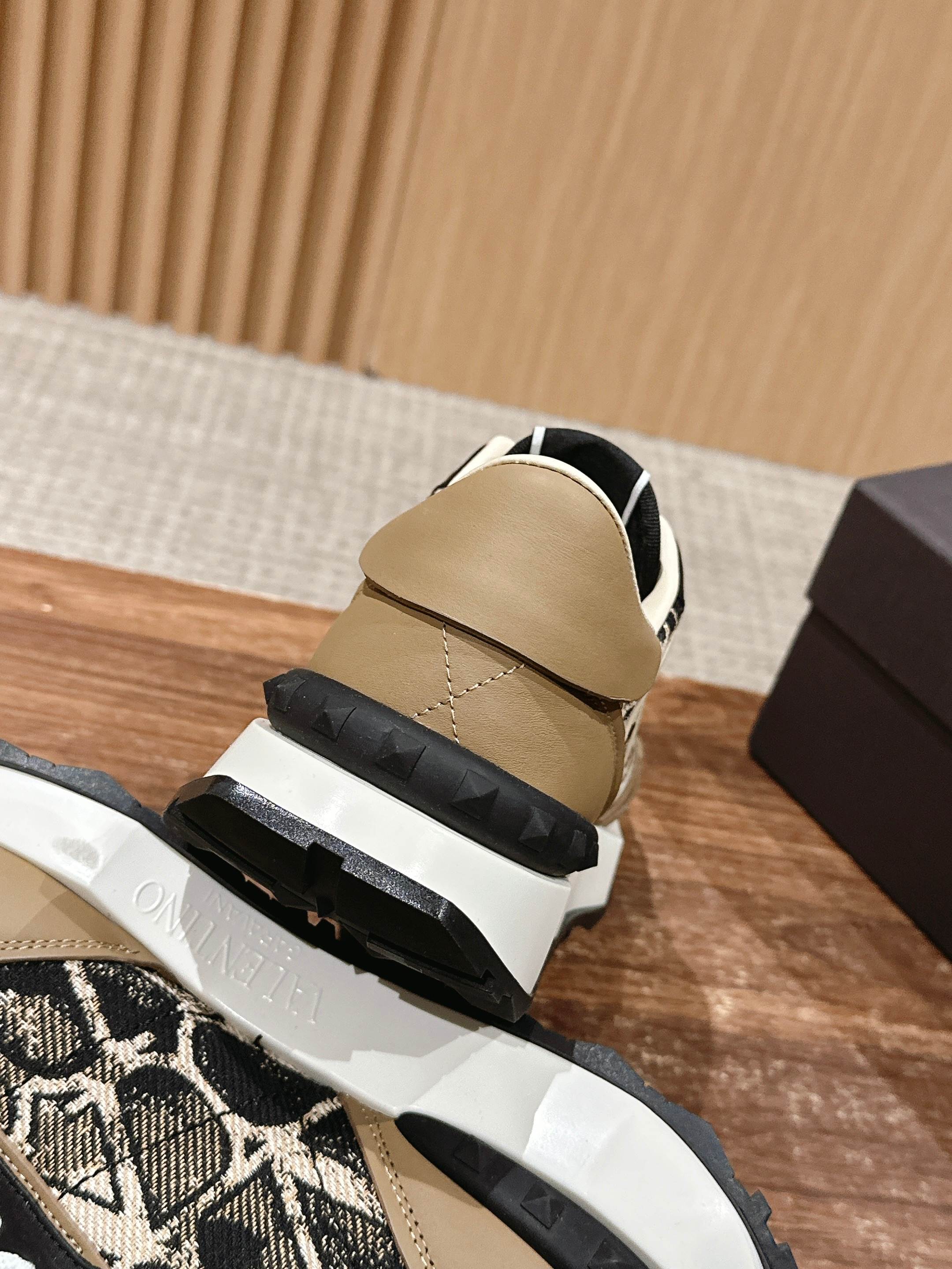 LuxluxHouse Best Quality Valentino Women Shoes