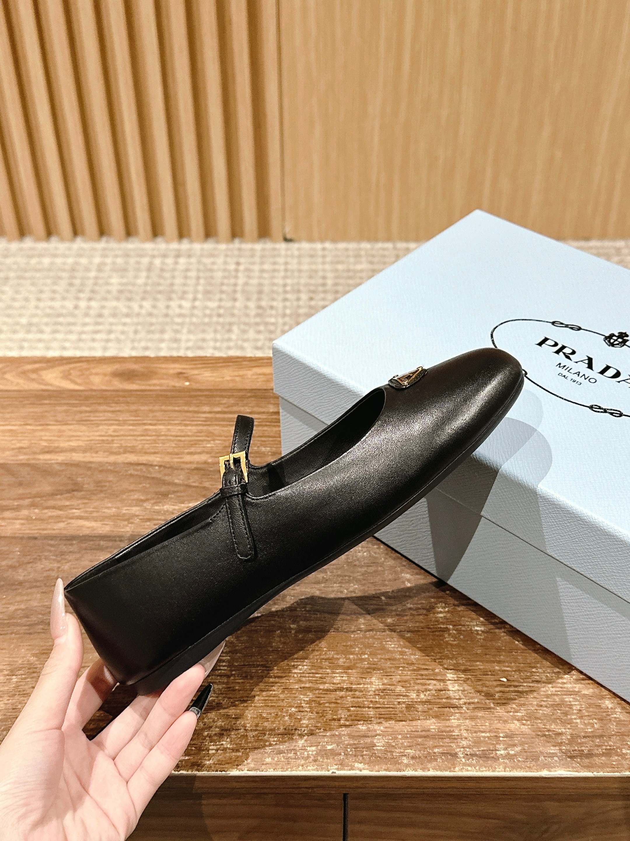 LuxluxHouse Best Quality Women Shoes Prada