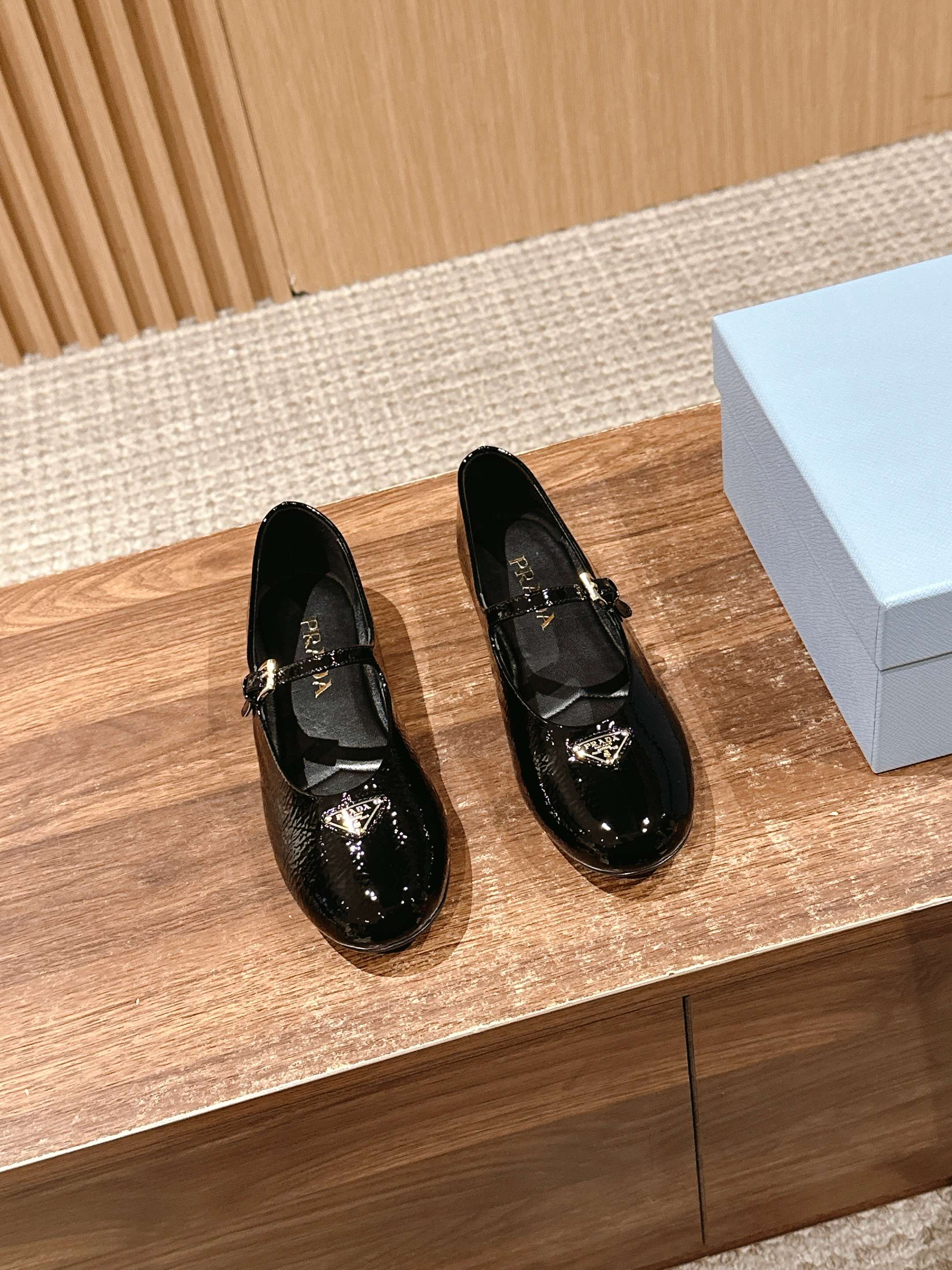 LuxluxHouse Best Quality Women Shoes Prada