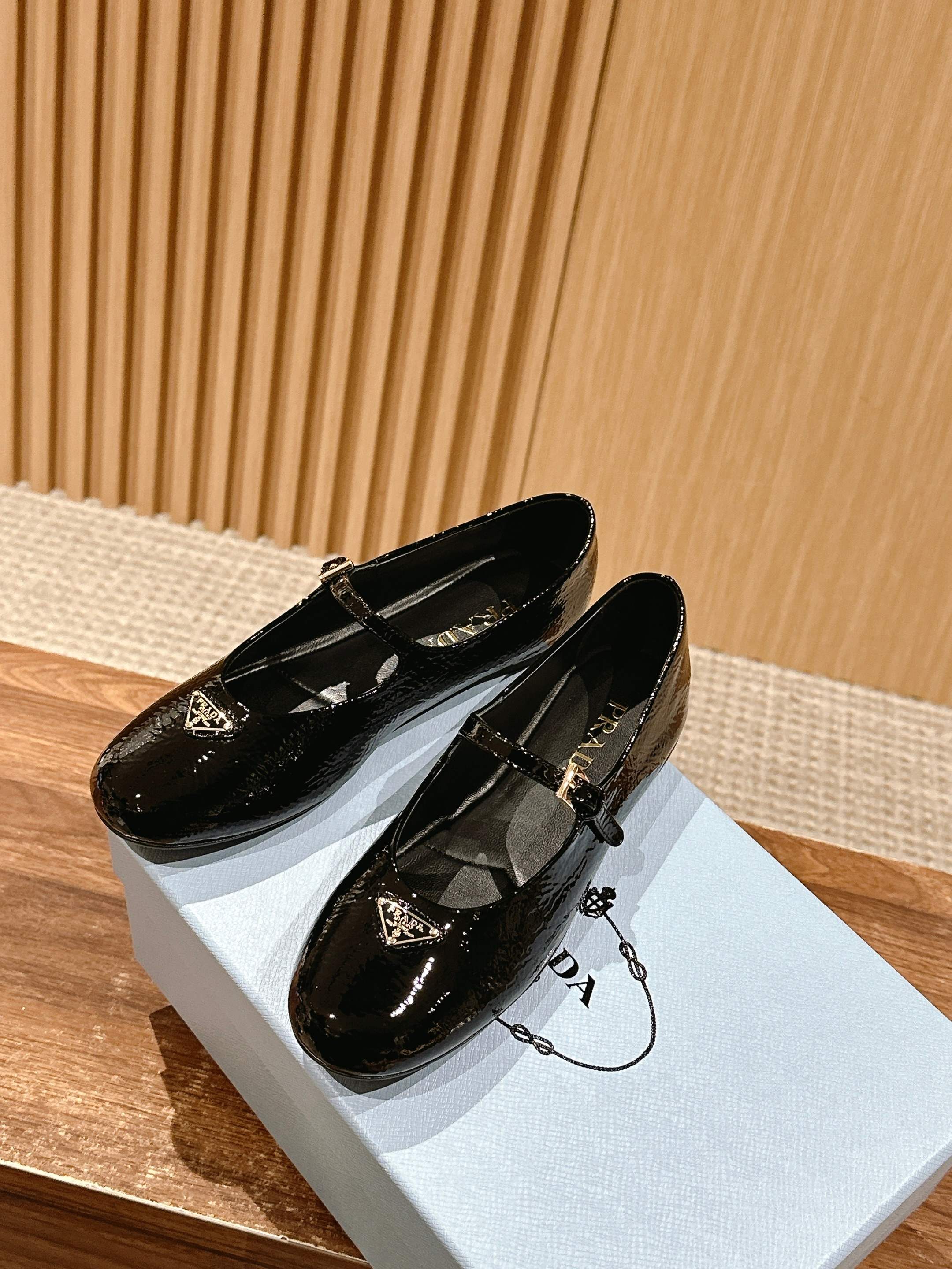 LuxluxHouse Best Quality Women Shoes Prada