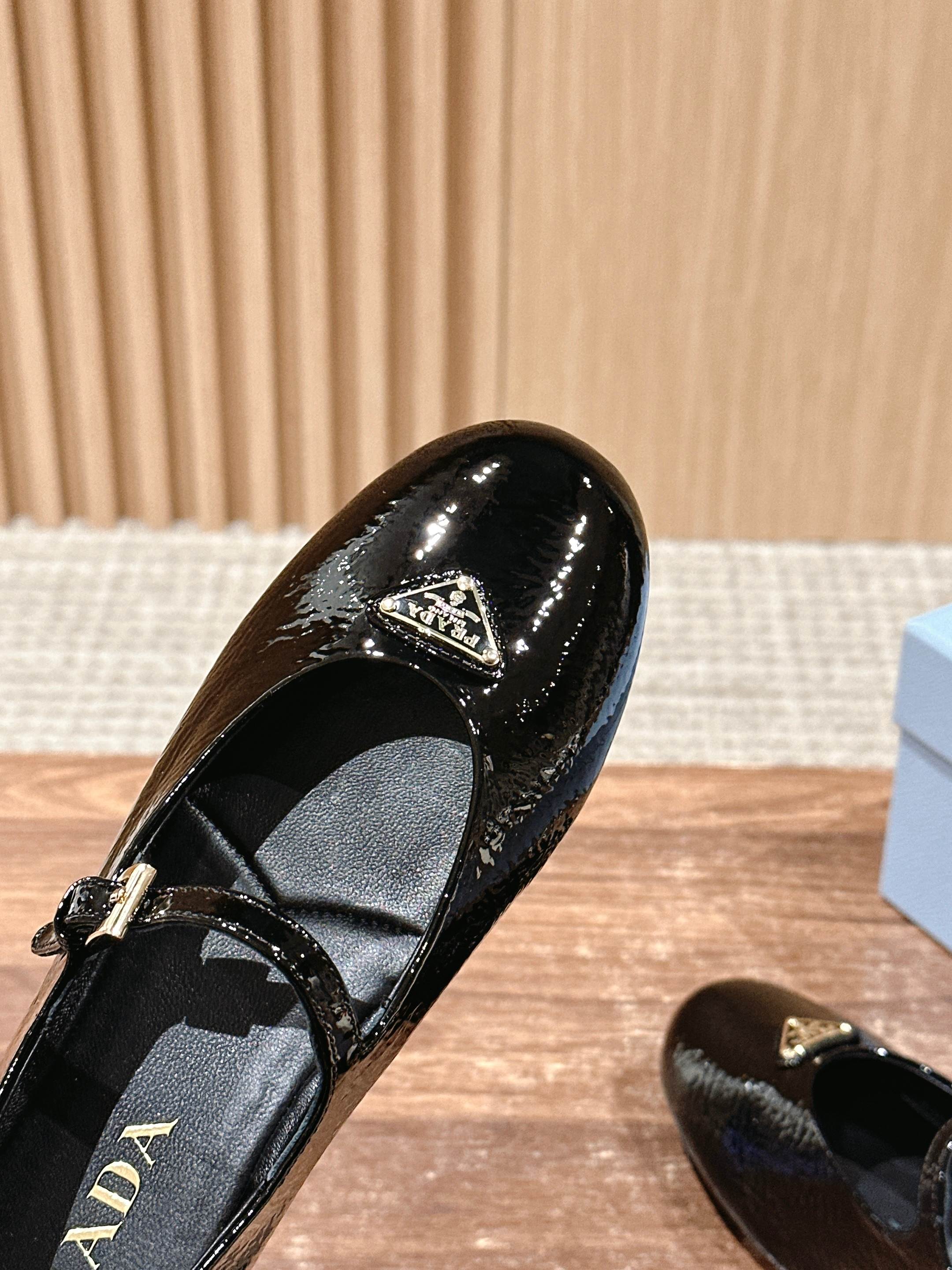 LuxluxHouse Best Quality Women Shoes Prada