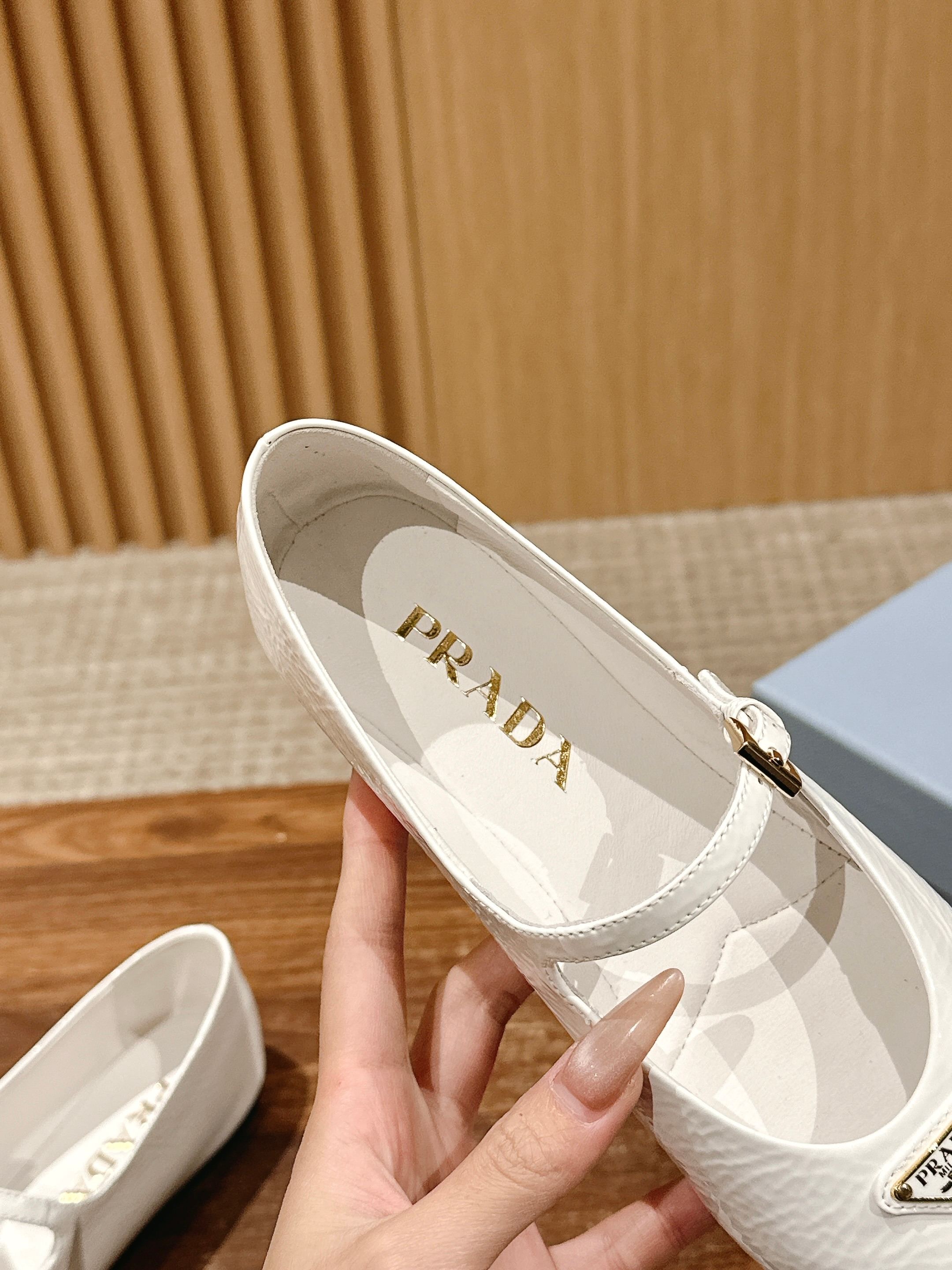 LuxluxHouse Best Quality Women Shoes Prada