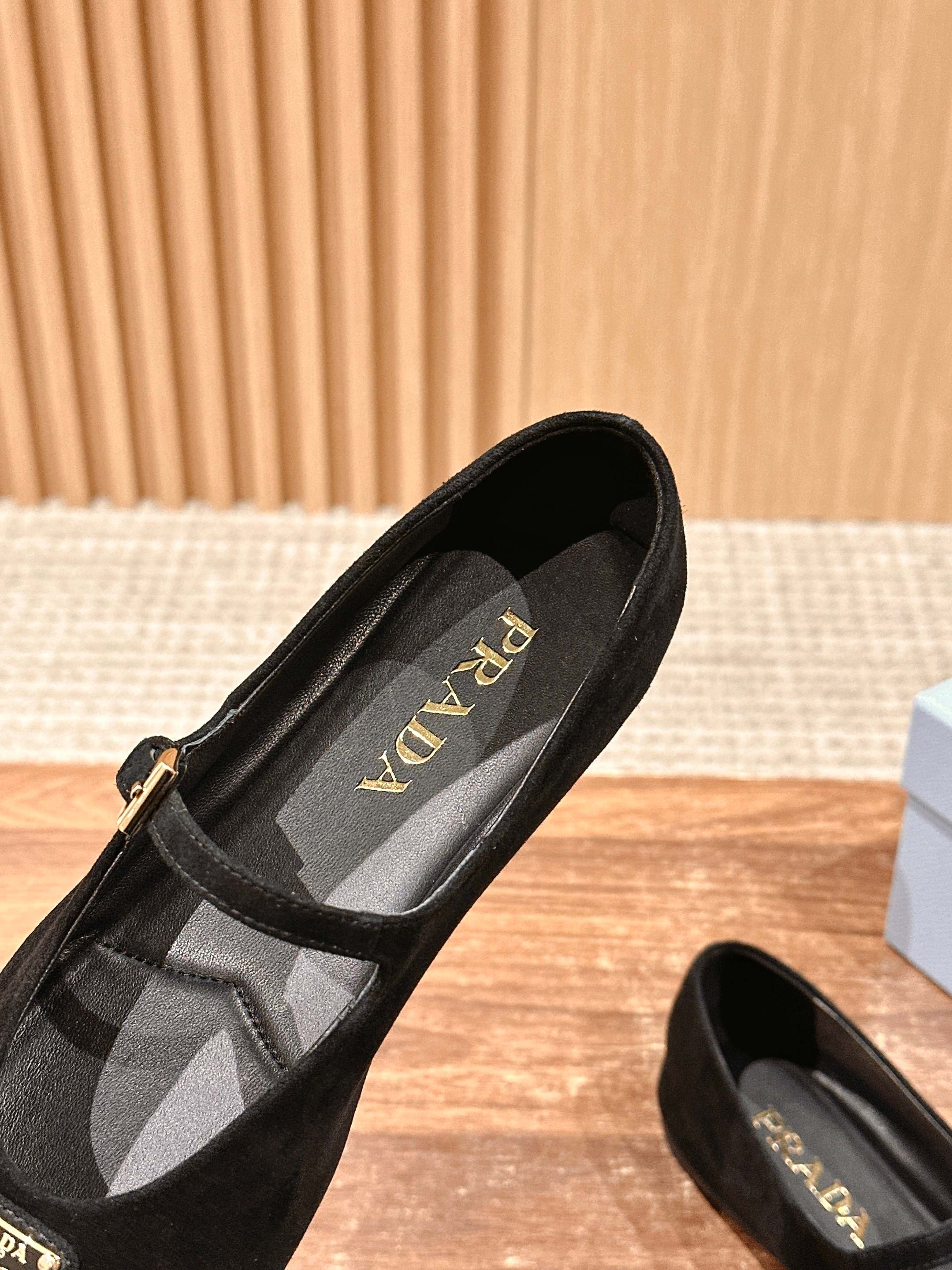 LuxluxHouse Best Quality Women Shoes Prada