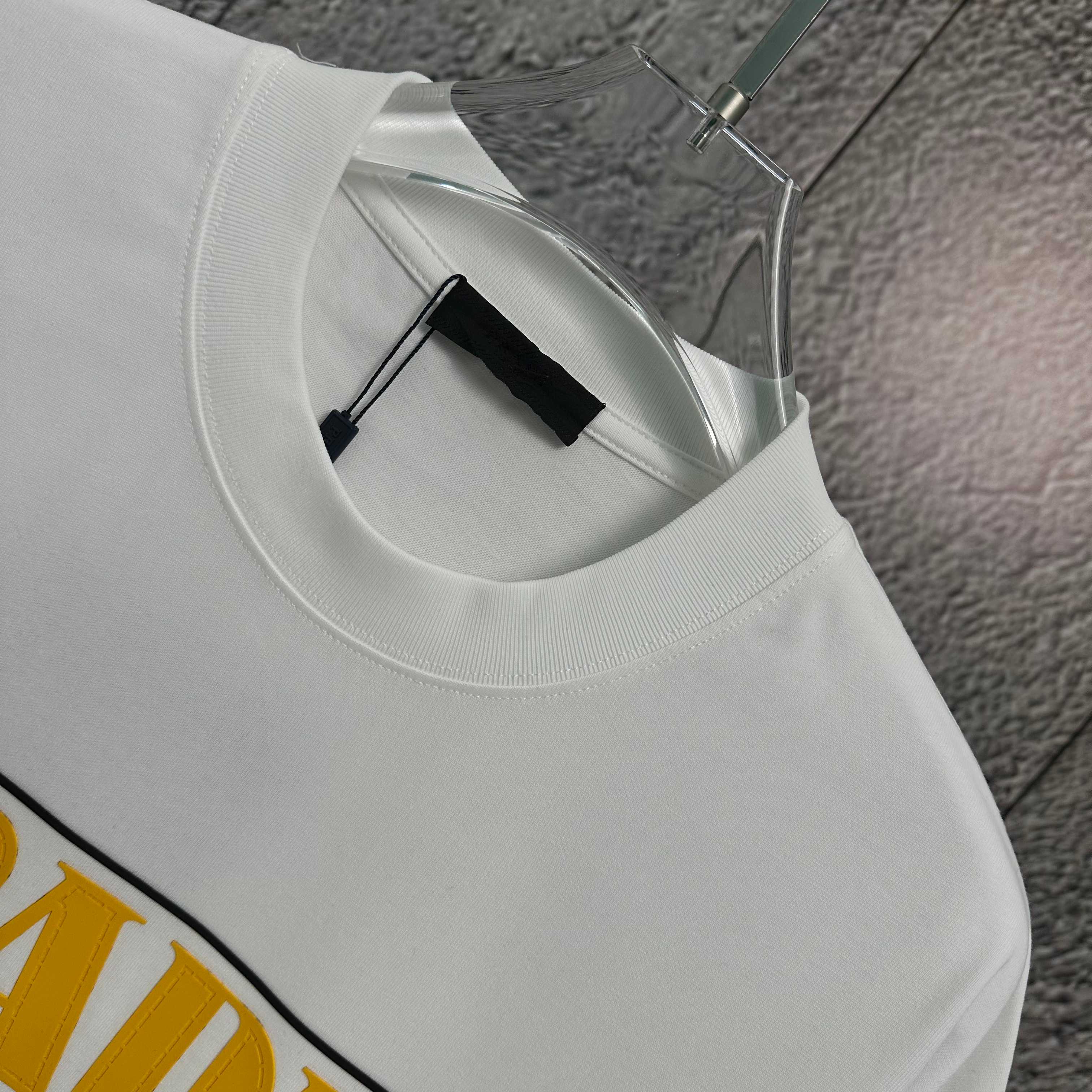 LuxluxHouse Best Quality Clothes T-shirt Prada