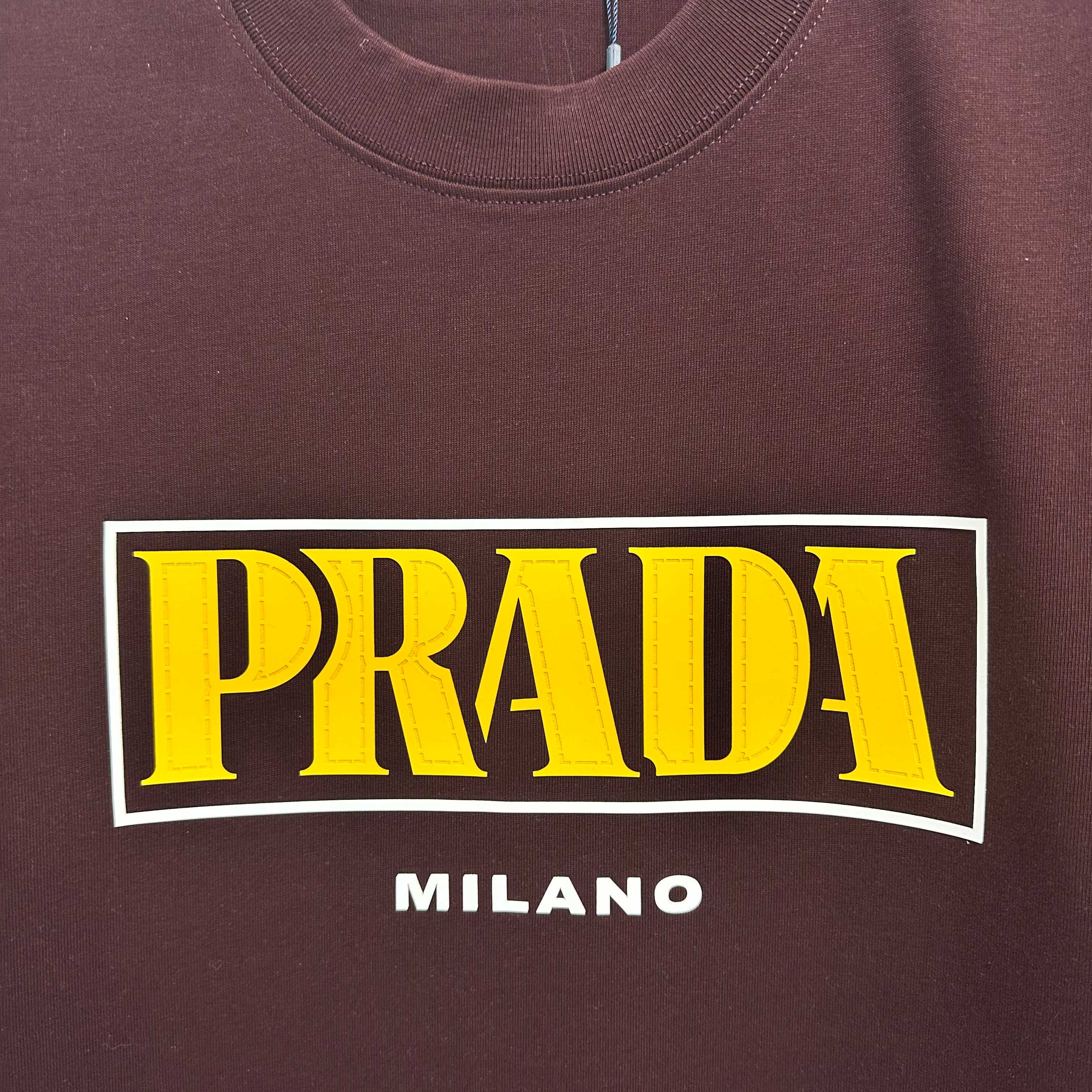 LuxluxHouse Best Quality Clothes T-shirt Prada