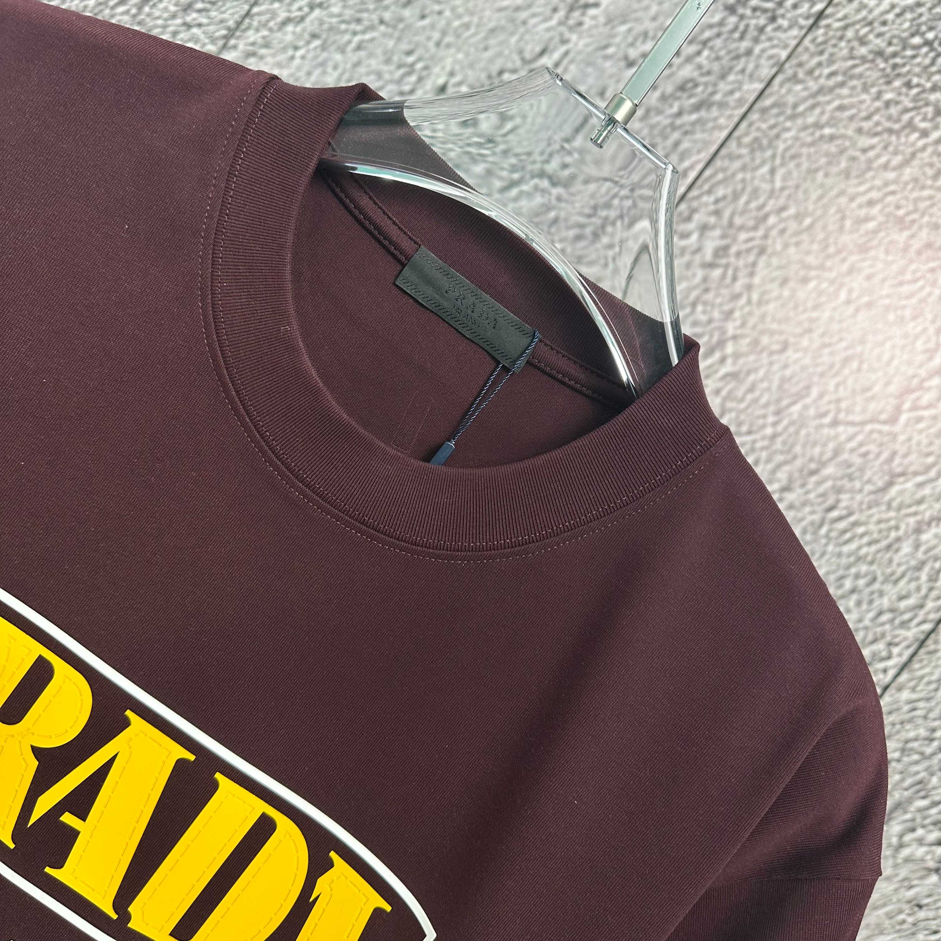 LuxluxHouse Best Quality Clothes T-shirt Prada