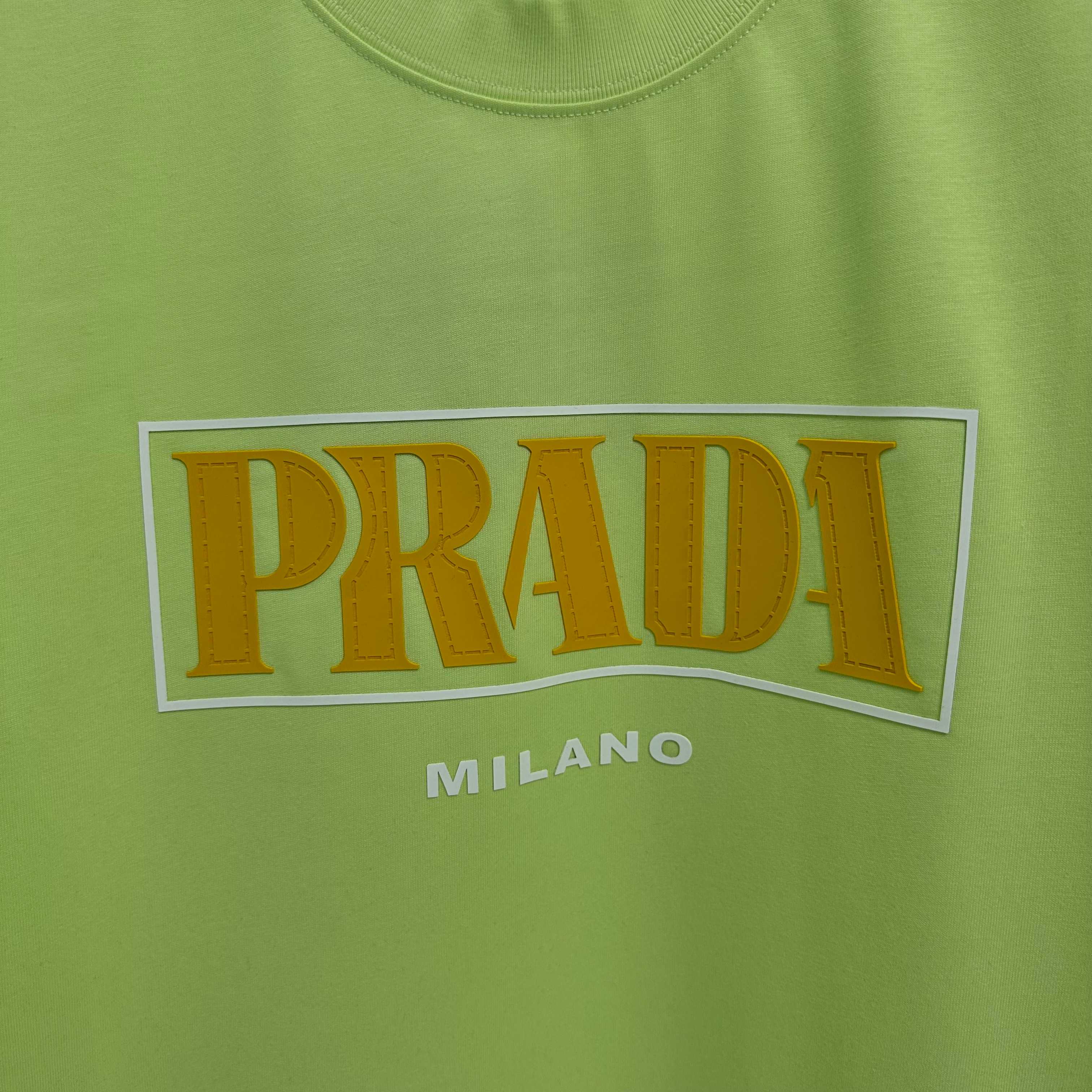 LuxluxHouse Best Quality Clothes T-shirt Prada