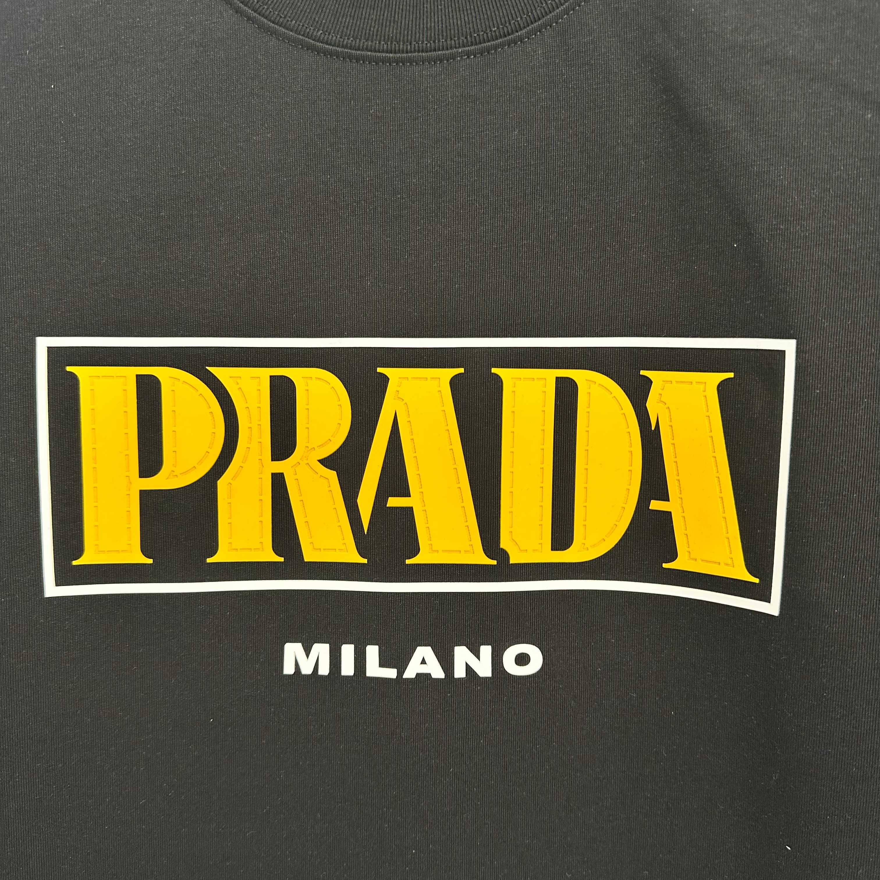 LuxluxHouse Best Quality Clothes T-shirt Prada