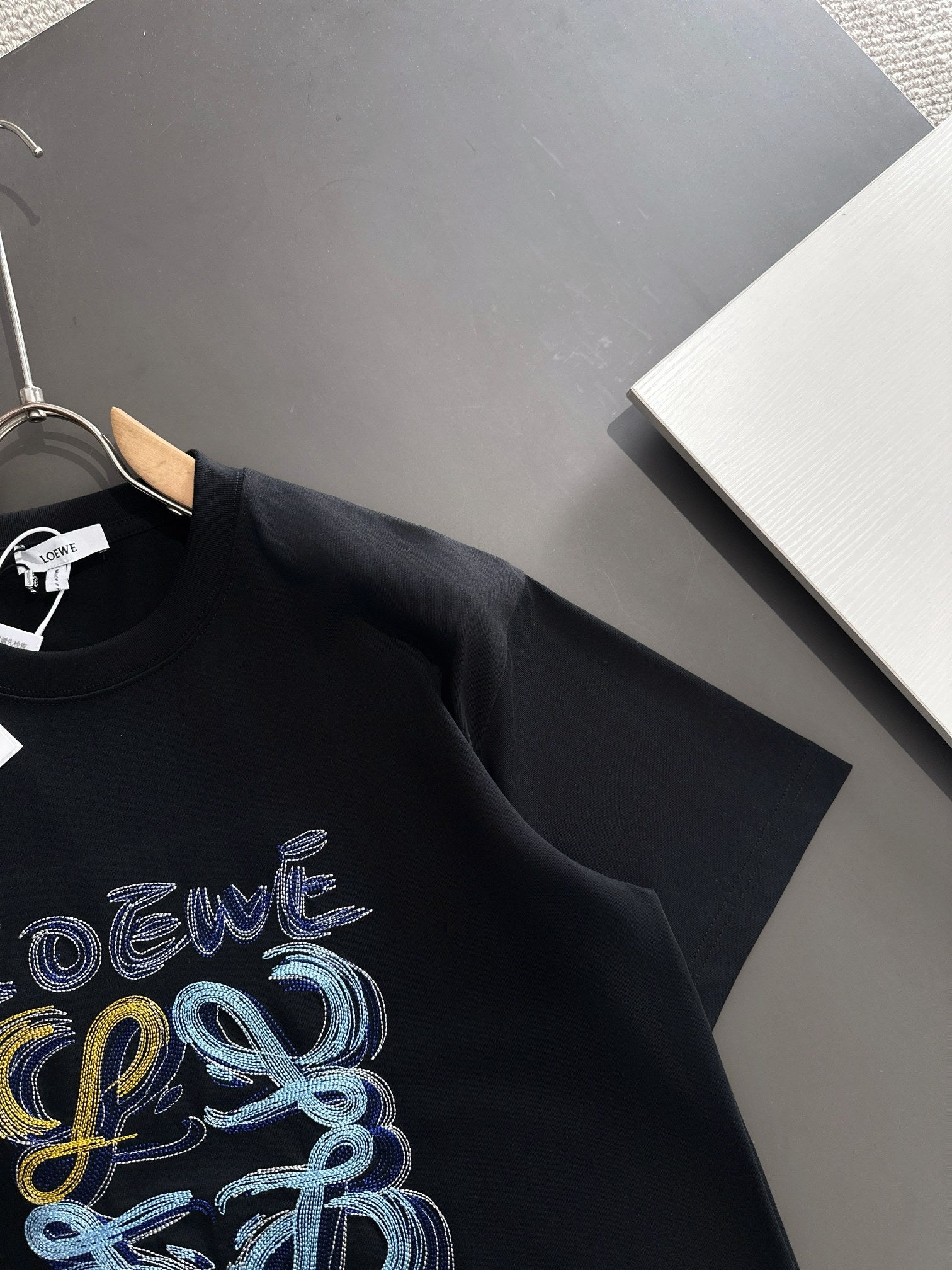 LuxluxHouse Best Quality Clothes T-shirt Loewe