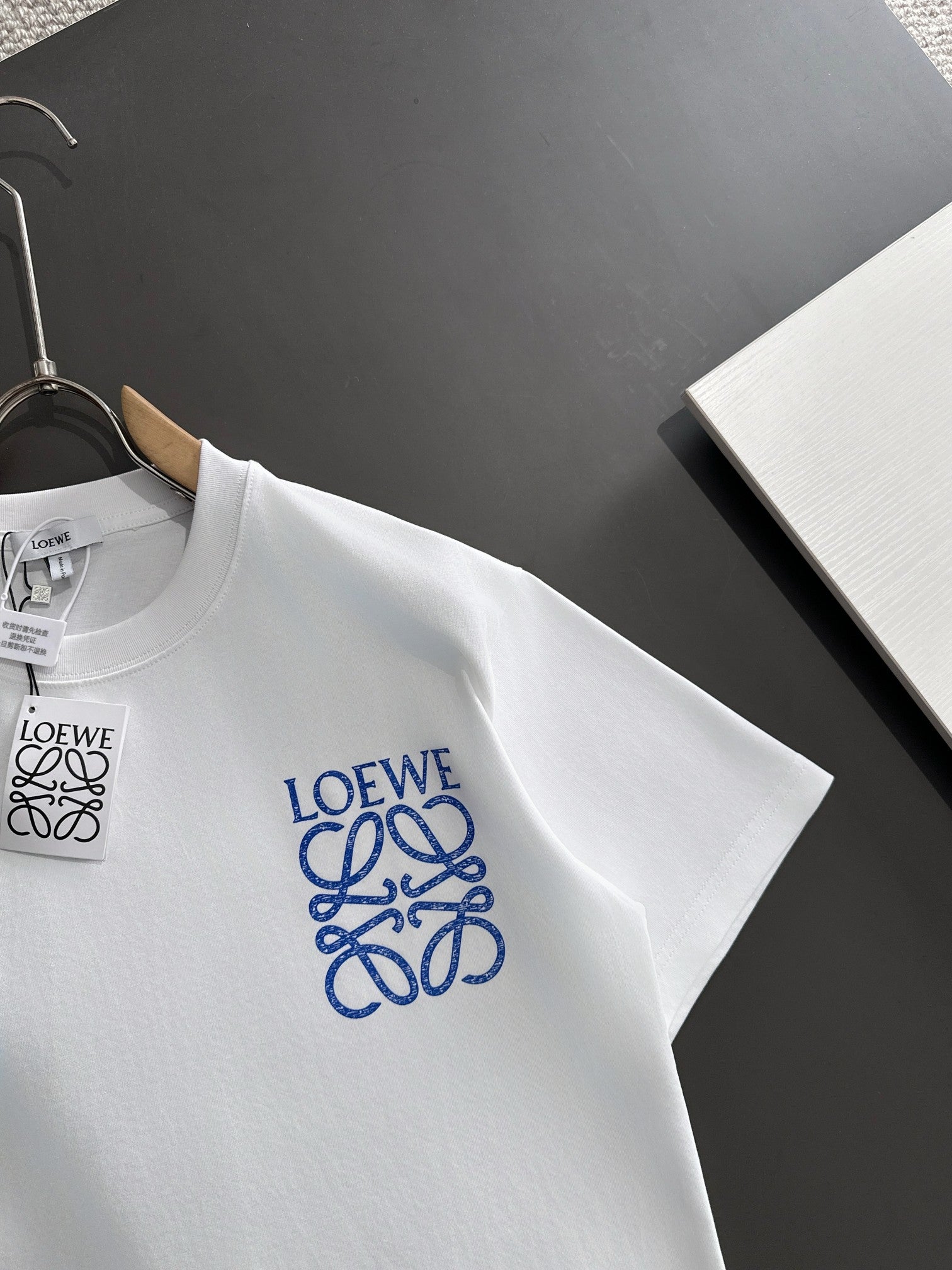 LuxluxHouse Best Quality Clothes T-shirt Loewe
