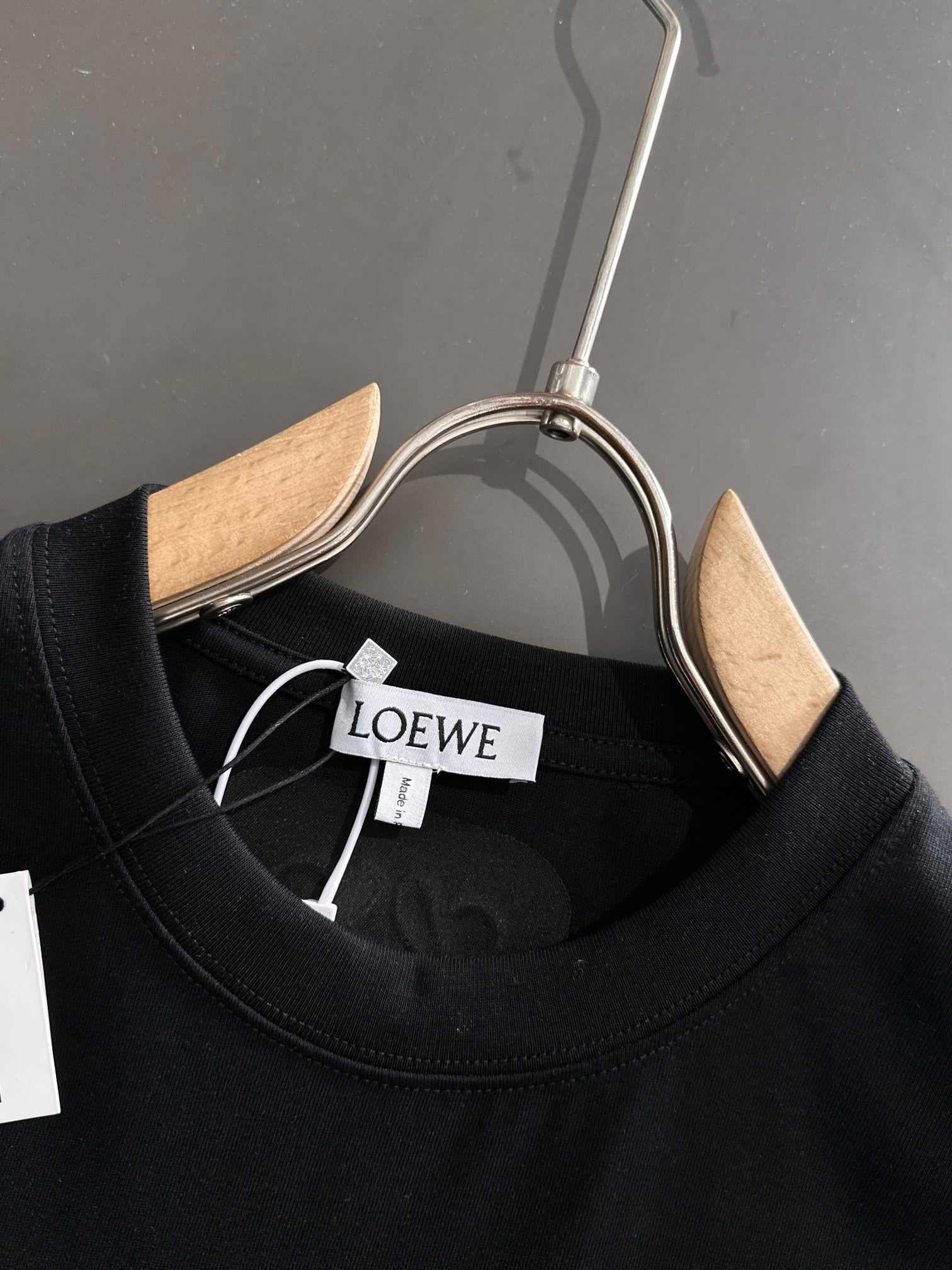 LuxluxHouse Best Quality Clothes T-shirt Loewe