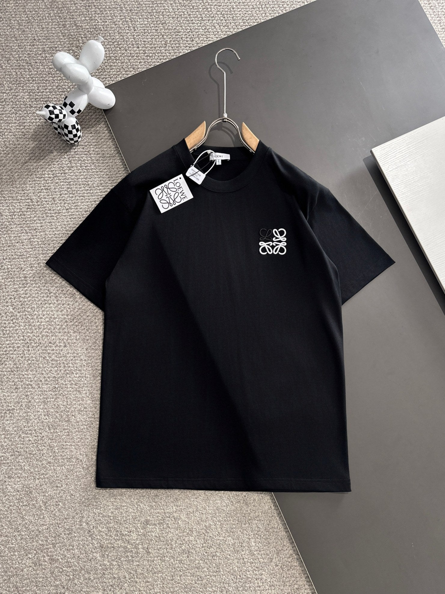LuxluxHouse Best Quality Clothes T-shirt Loewe
