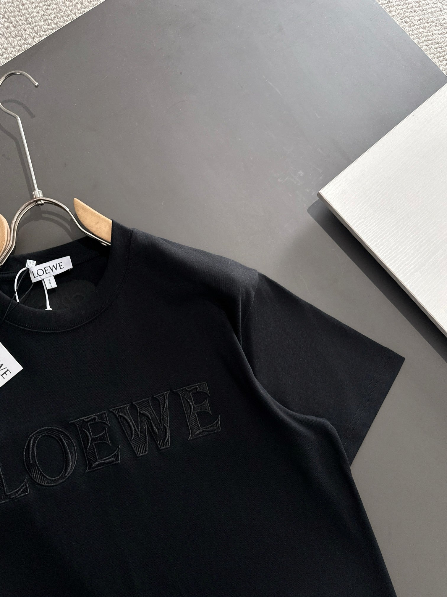LuxluxHouse Best Quality Clothes T-shirt Loewe