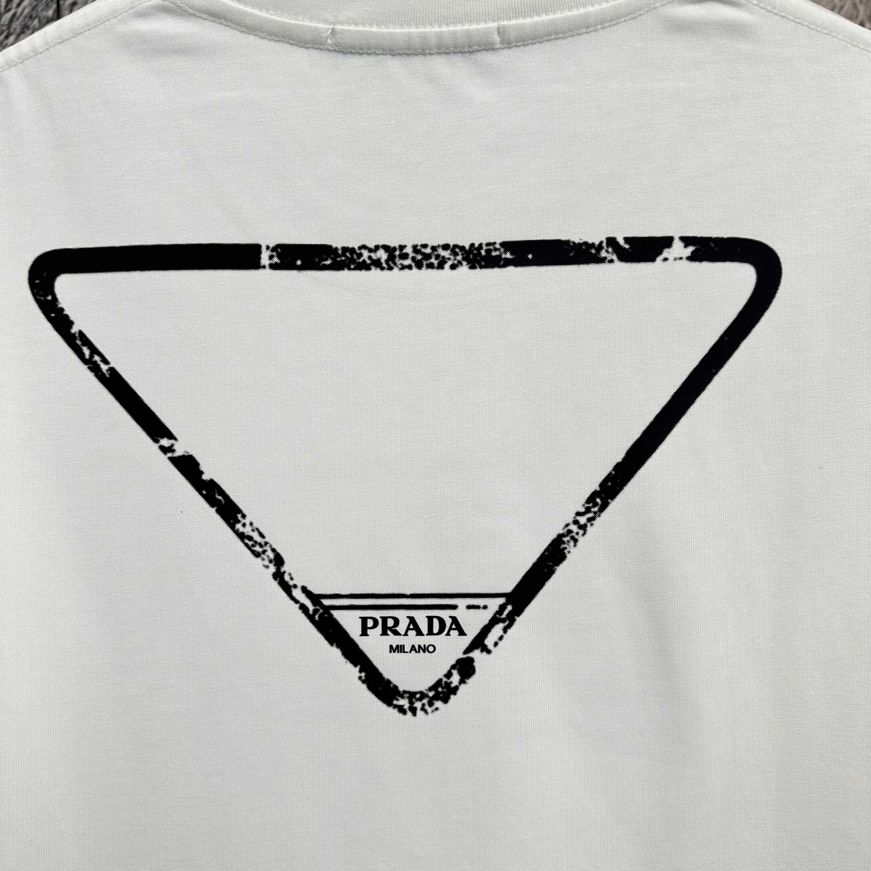LuxluxHouse Best Quality Clothes T-shirt Prada