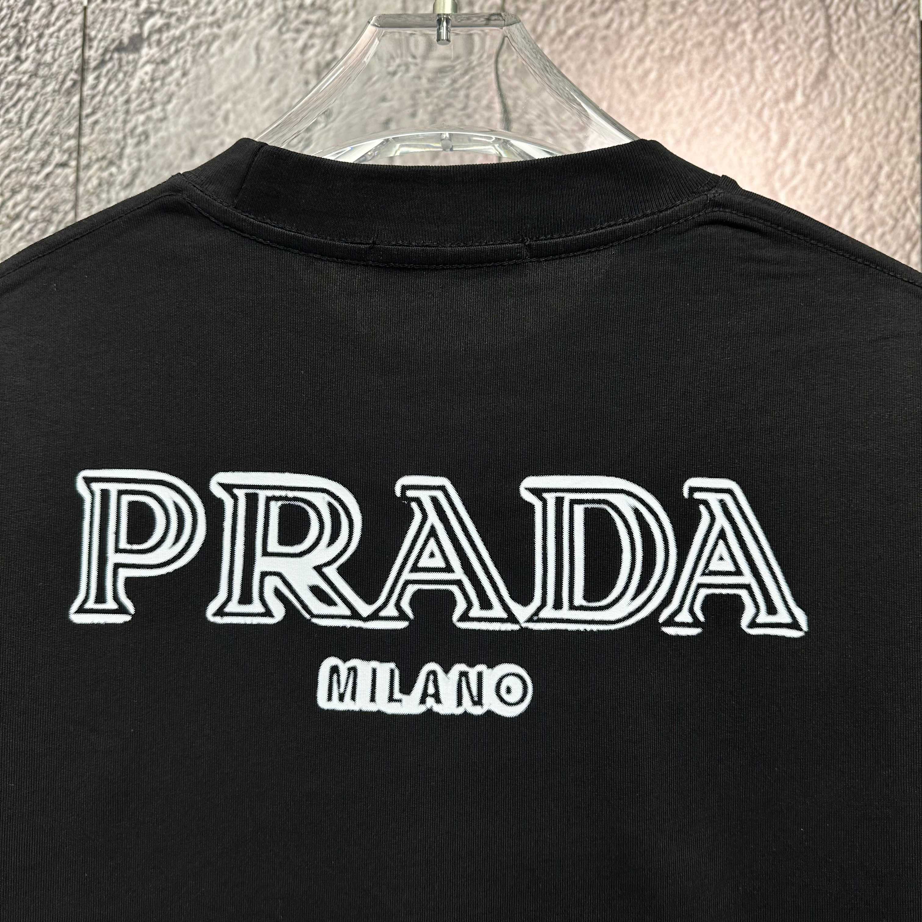 LuxluxHouse Best Quality Clothes T-shirt Prada