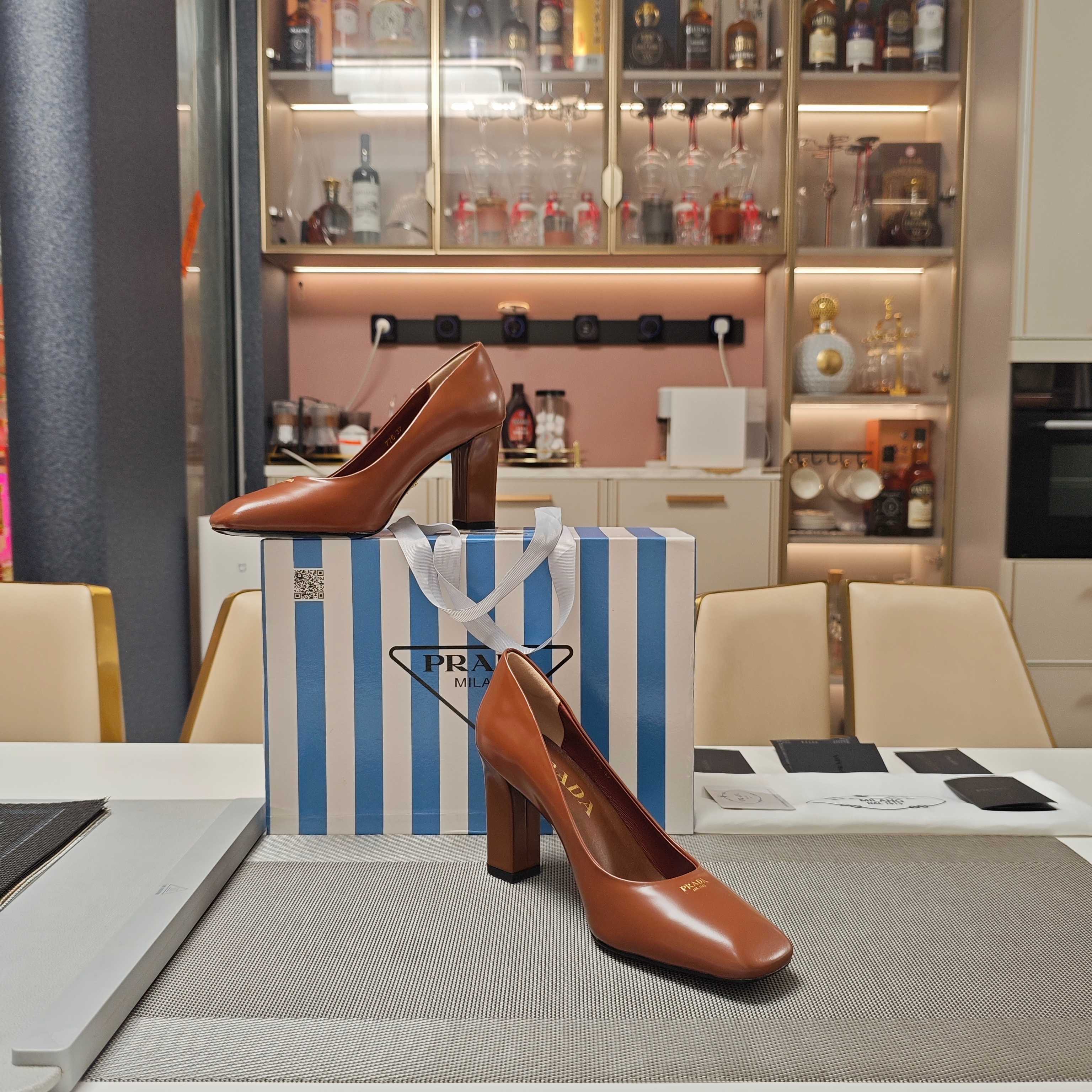 LuxluxHouse Best Quality Women Shoes Prada