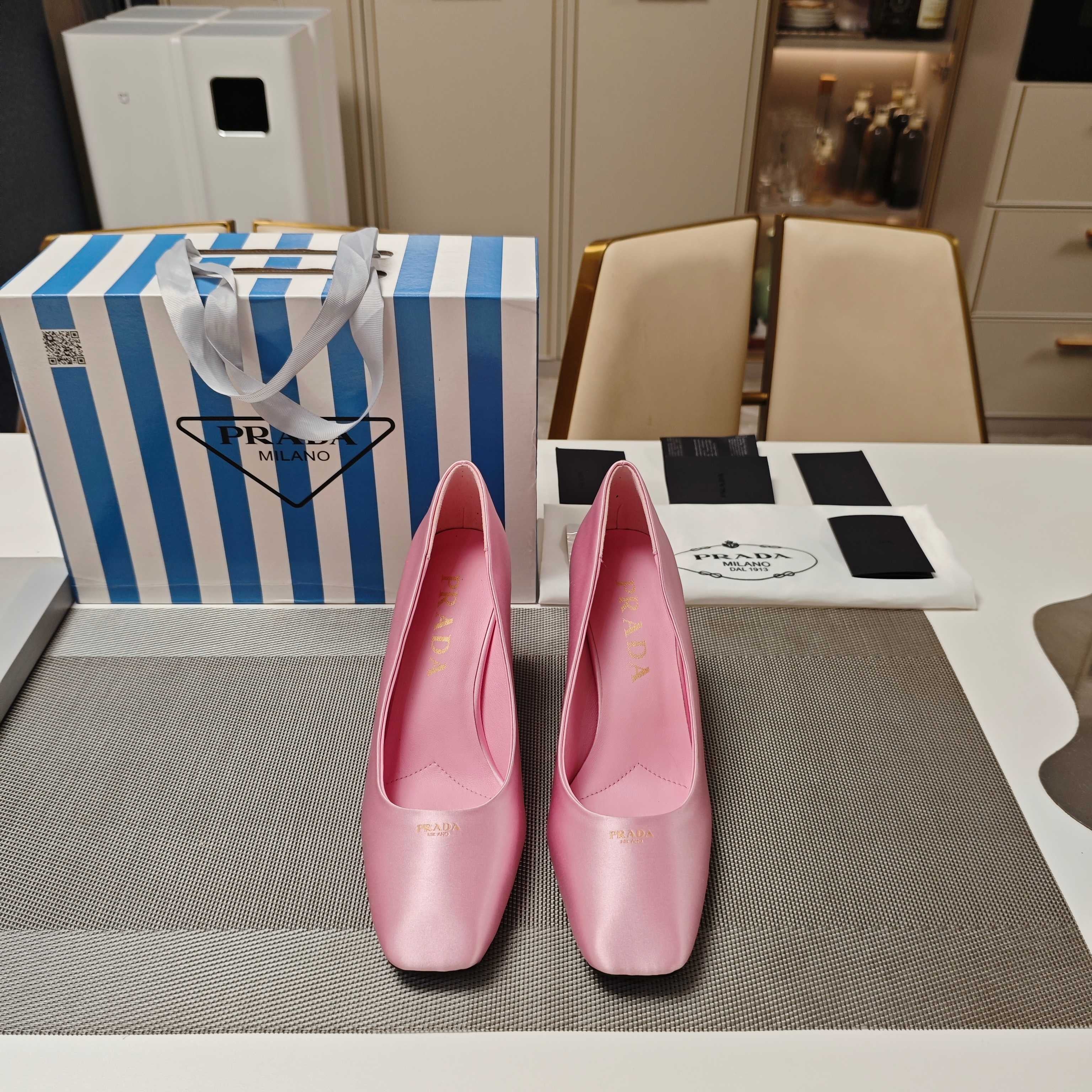LuxluxHouse Best Quality Women Shoes Prada