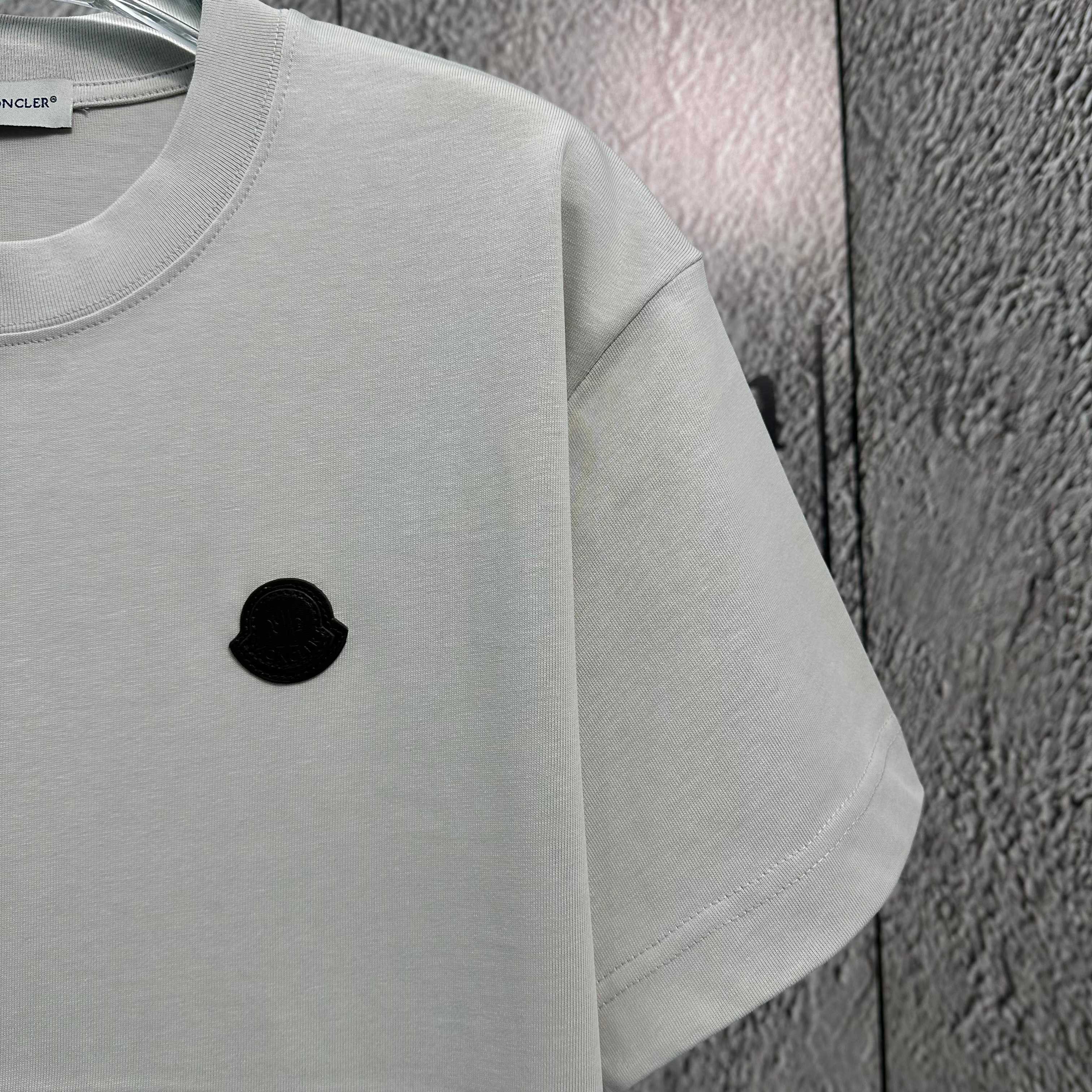 LuxluxHouse Best Quality Clothes T-shirt Moncler