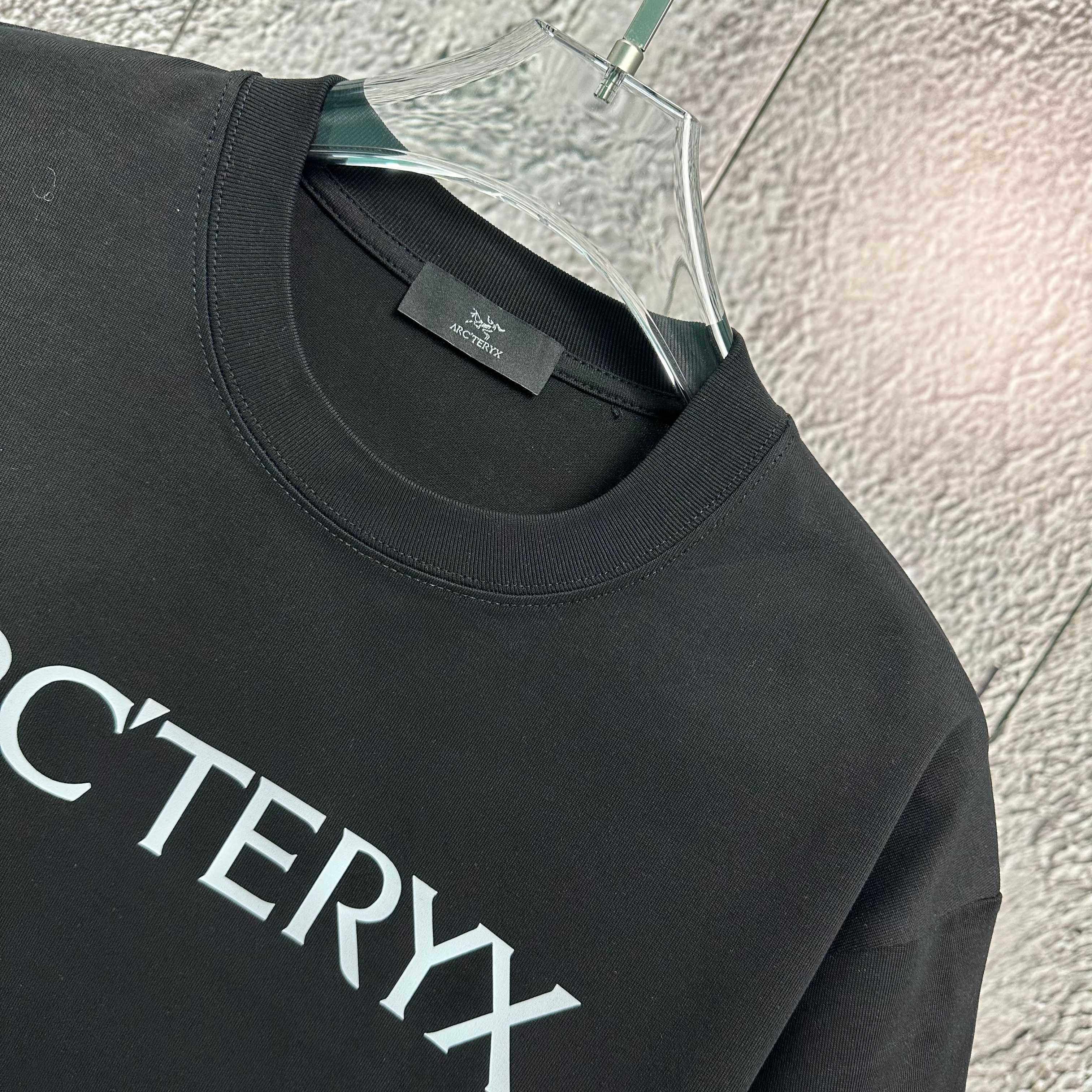LuxluxHouse Best Quality Clothes T-shirt Arcteryx