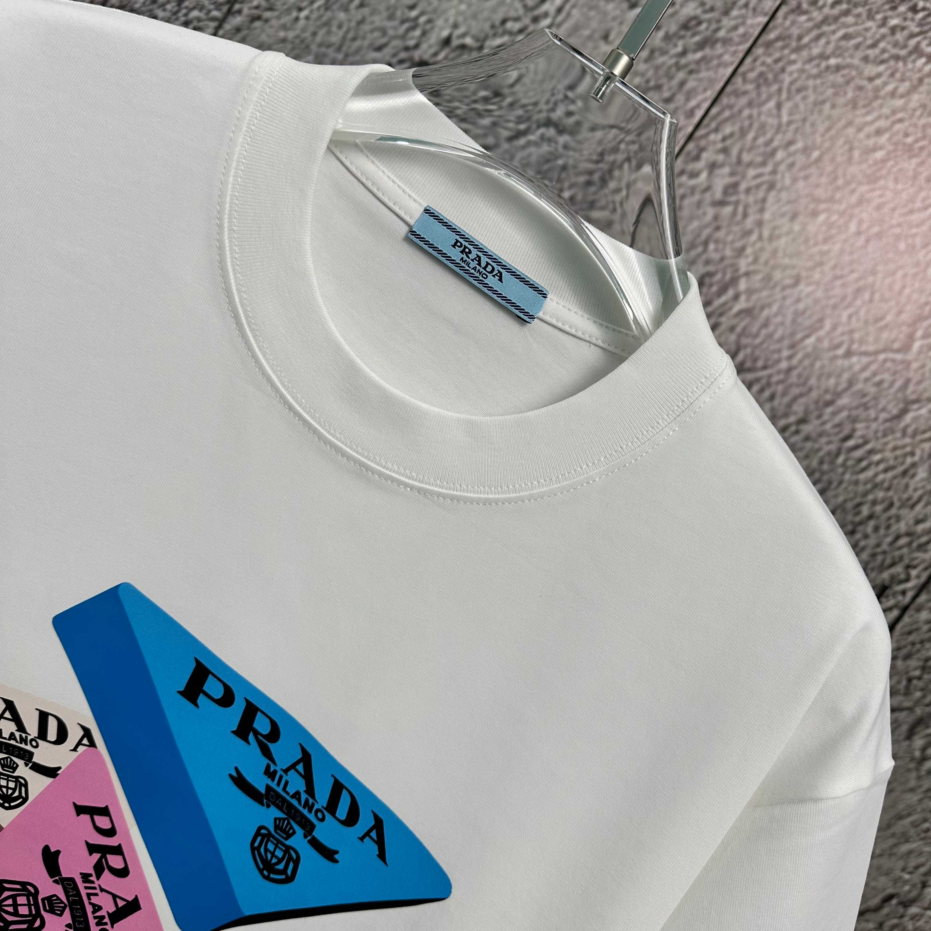 LuxluxHouse Best Quality Clothes T-shirt Prada