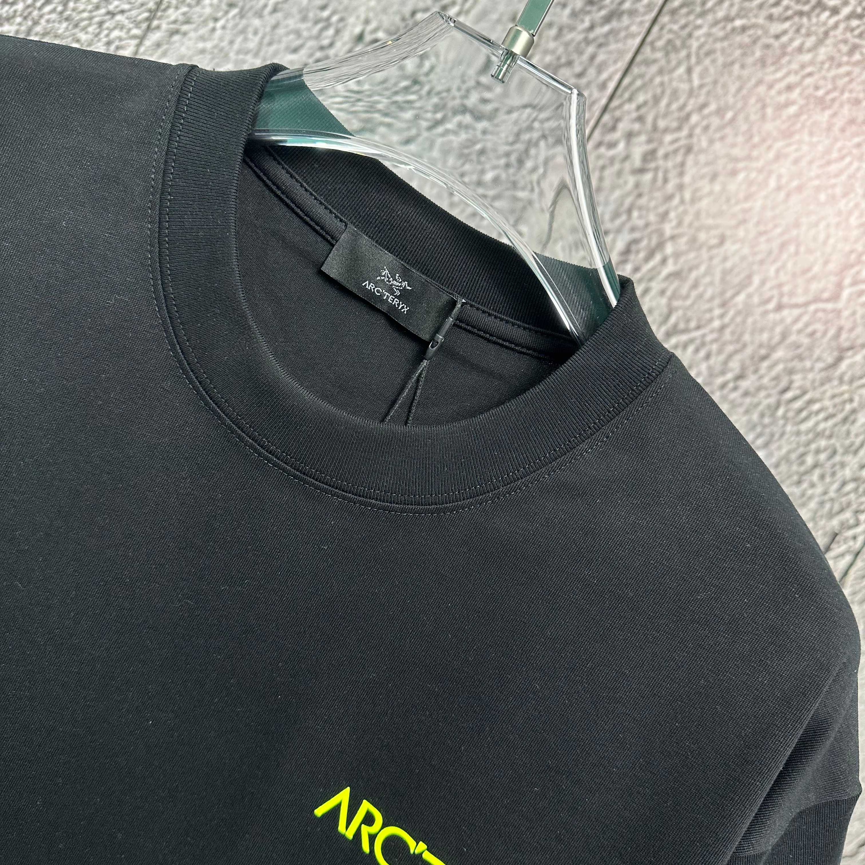 LuxluxHouse Best Quality Clothes T-shirt Arcteryx