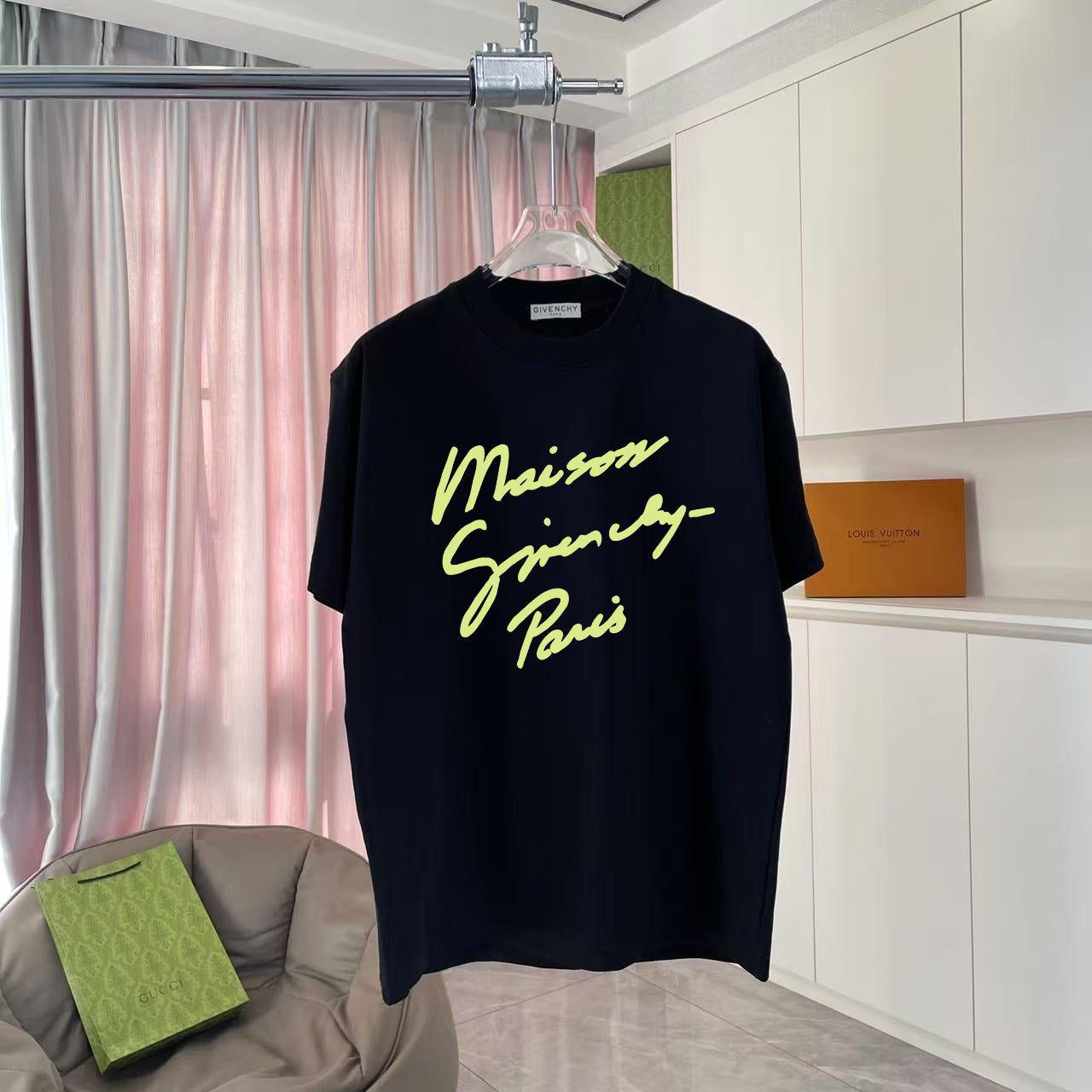 LuxluxHouse Best Quality Clothes Givenchy T-shirt