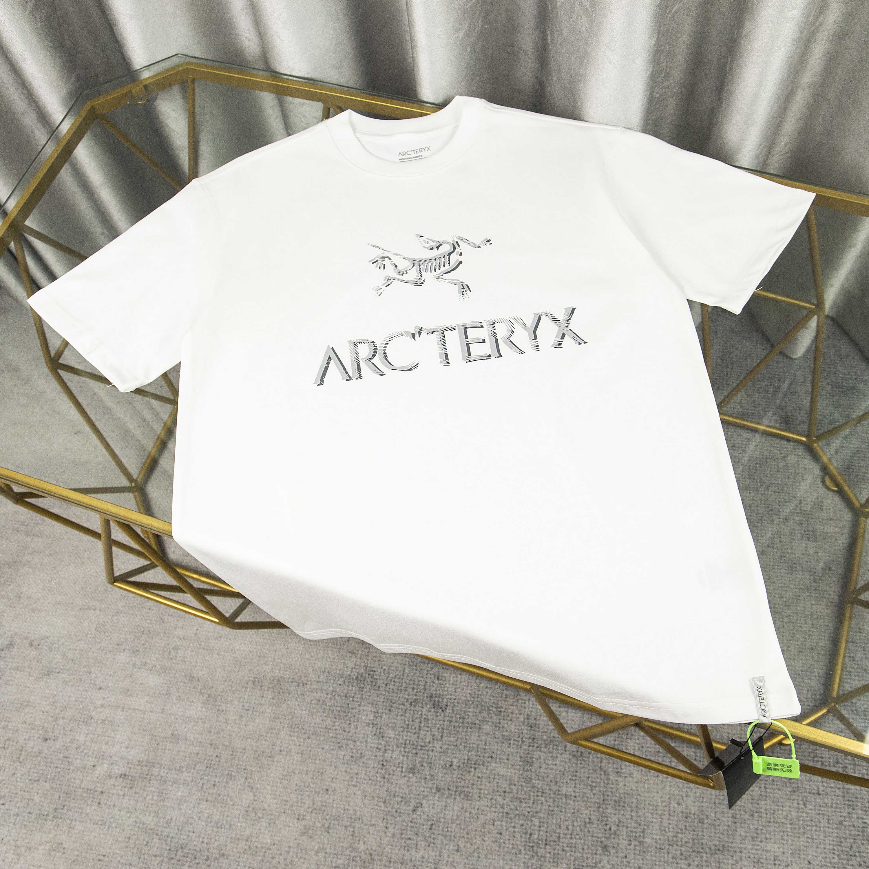 LuxluxHouse Best Quality Clothes T-shirt Arcteryx