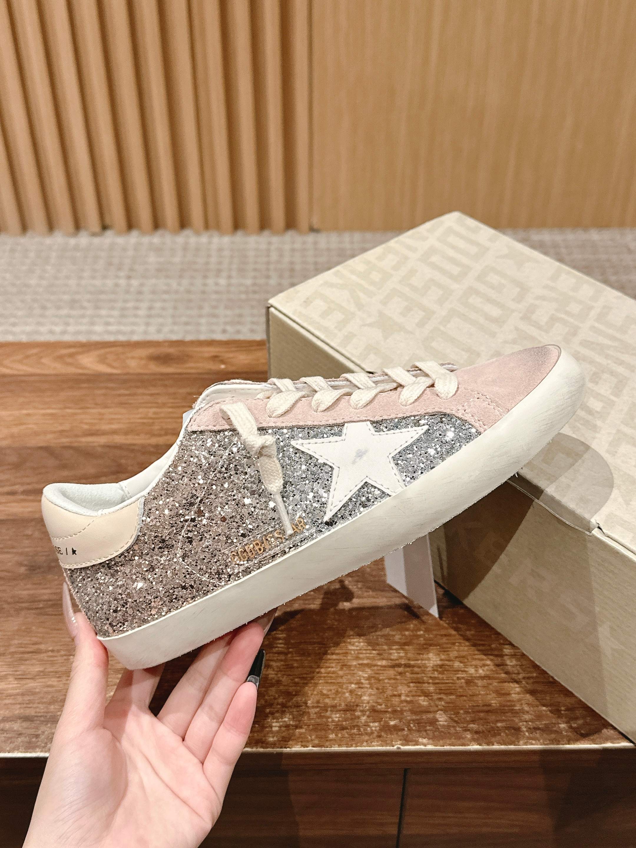 LuxluxHouse Best Quality Shoes Golden Goose