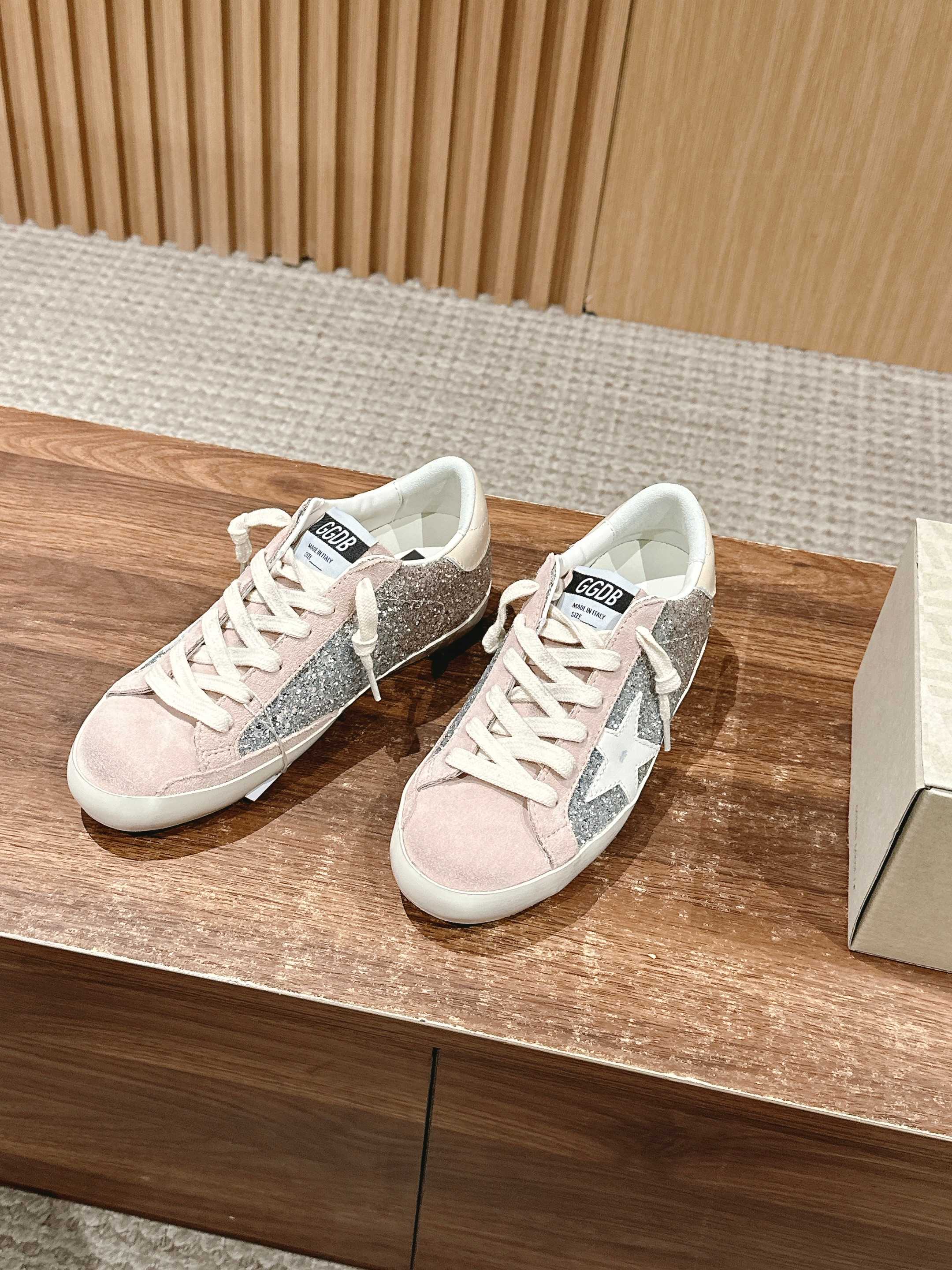 LuxluxHouse Best Quality Shoes Golden Goose