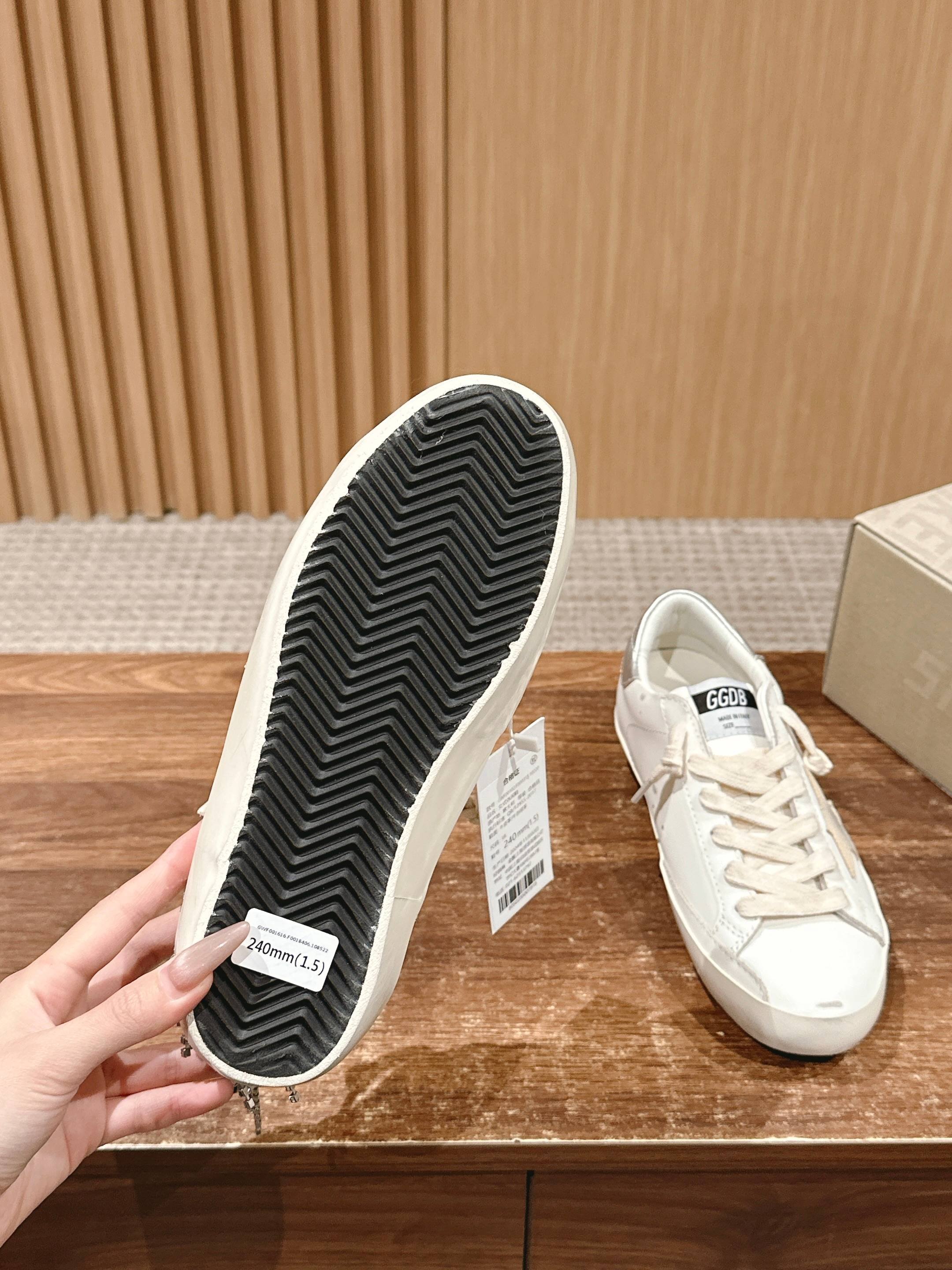 LuxluxHouse Best Quality Shoes Golden Goose
